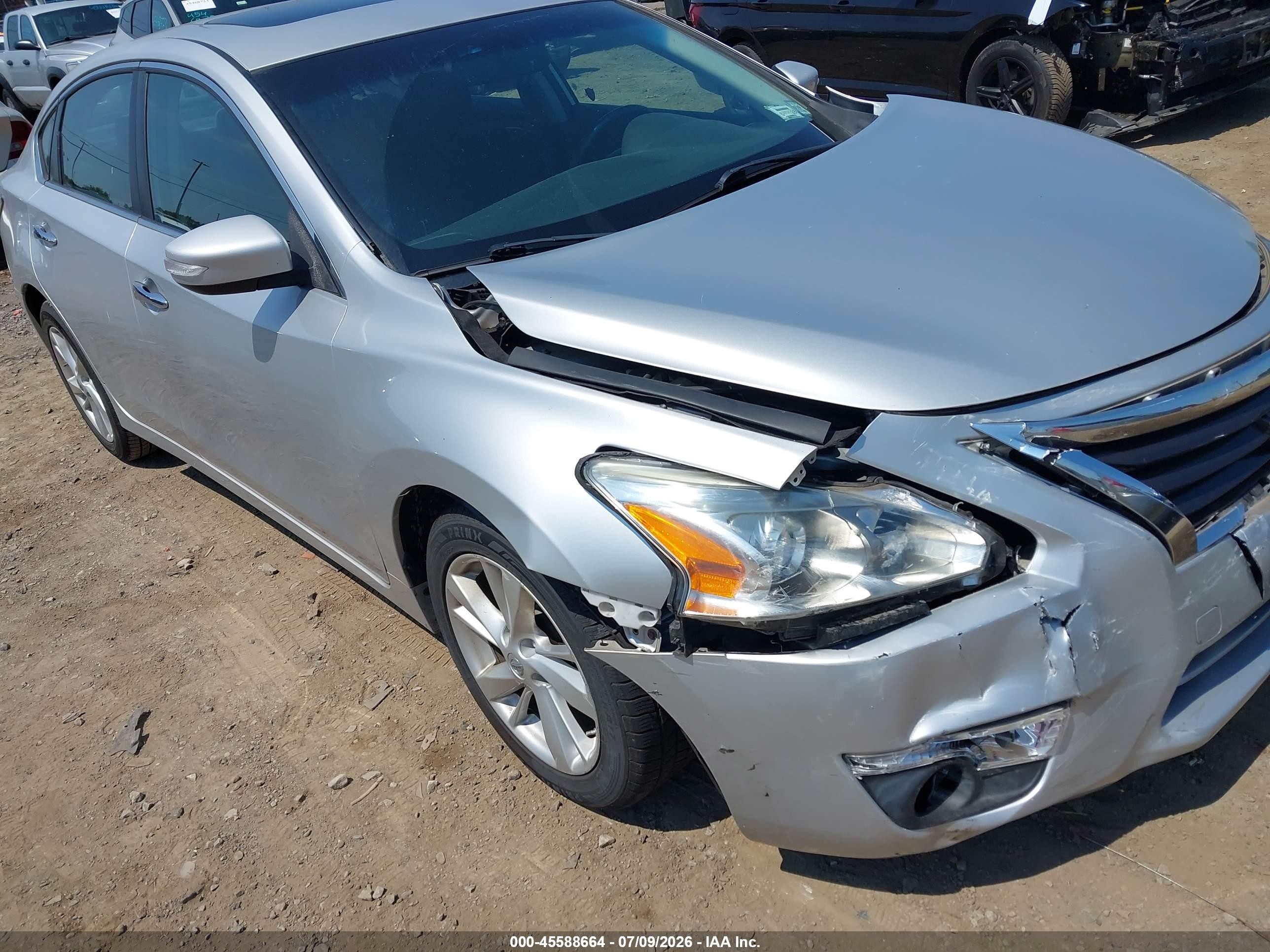 2014 Nissan Altima 2.5 Sv Silver vin: 1N4AL3AP7EC152927