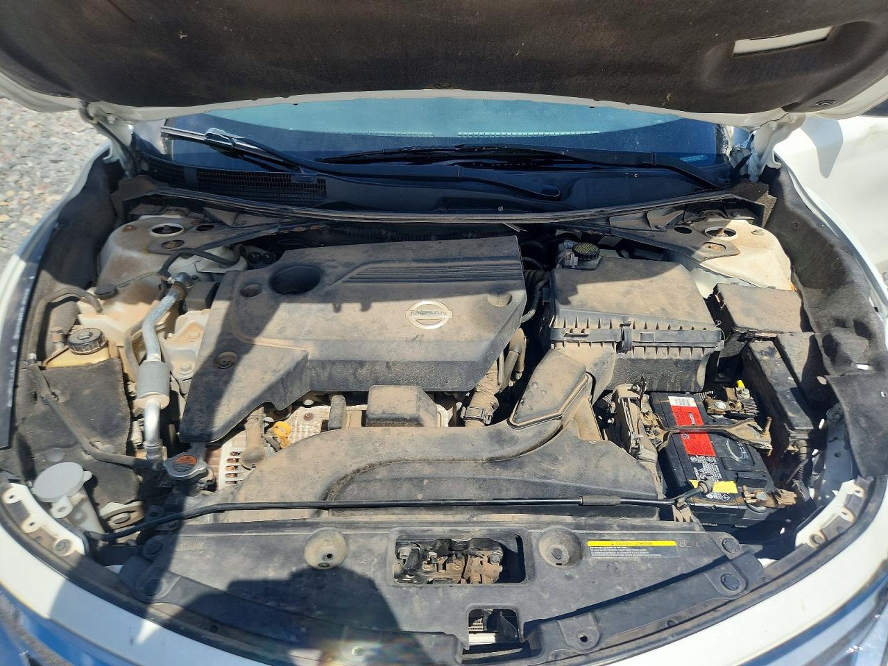 2014 Nissan Altima 2.5 S White vin: 1N4AL3AP7EC157822