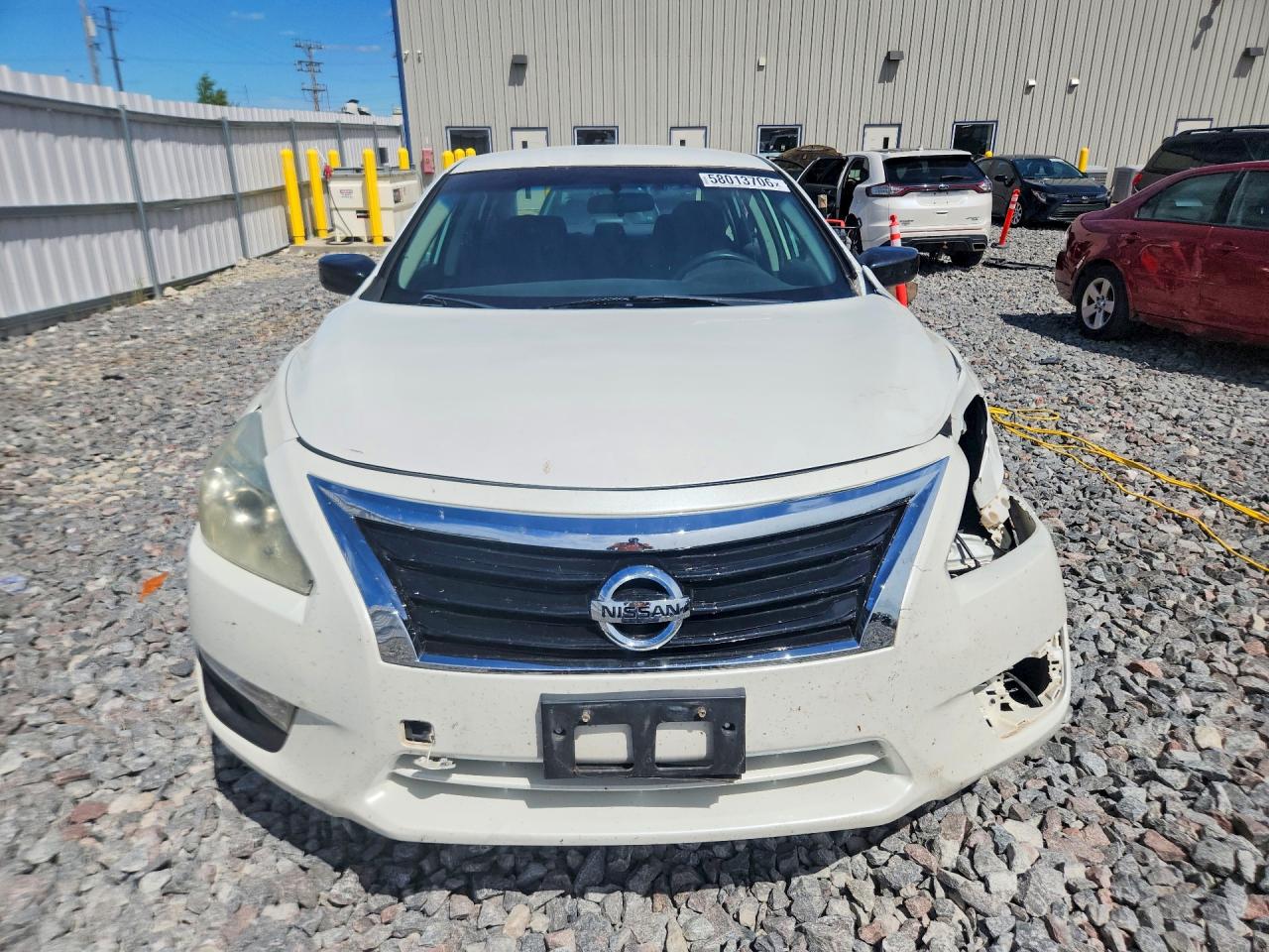 2014 Nissan Altima 2.5 S White vin: 1N4AL3AP7EC157822