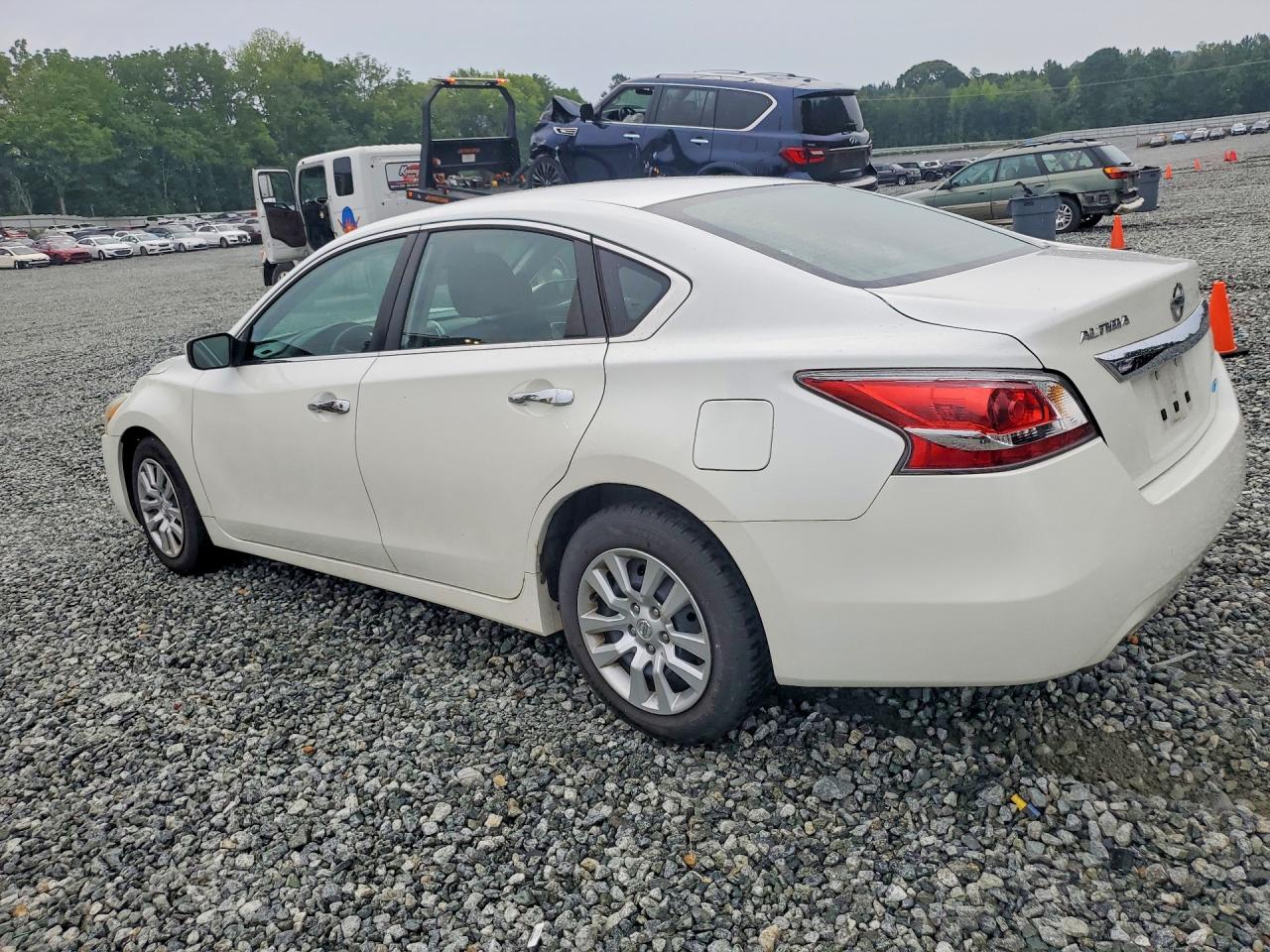 2014 Nissan Altima 2.5 S Белый vin: 1N4AL3AP7EC159568