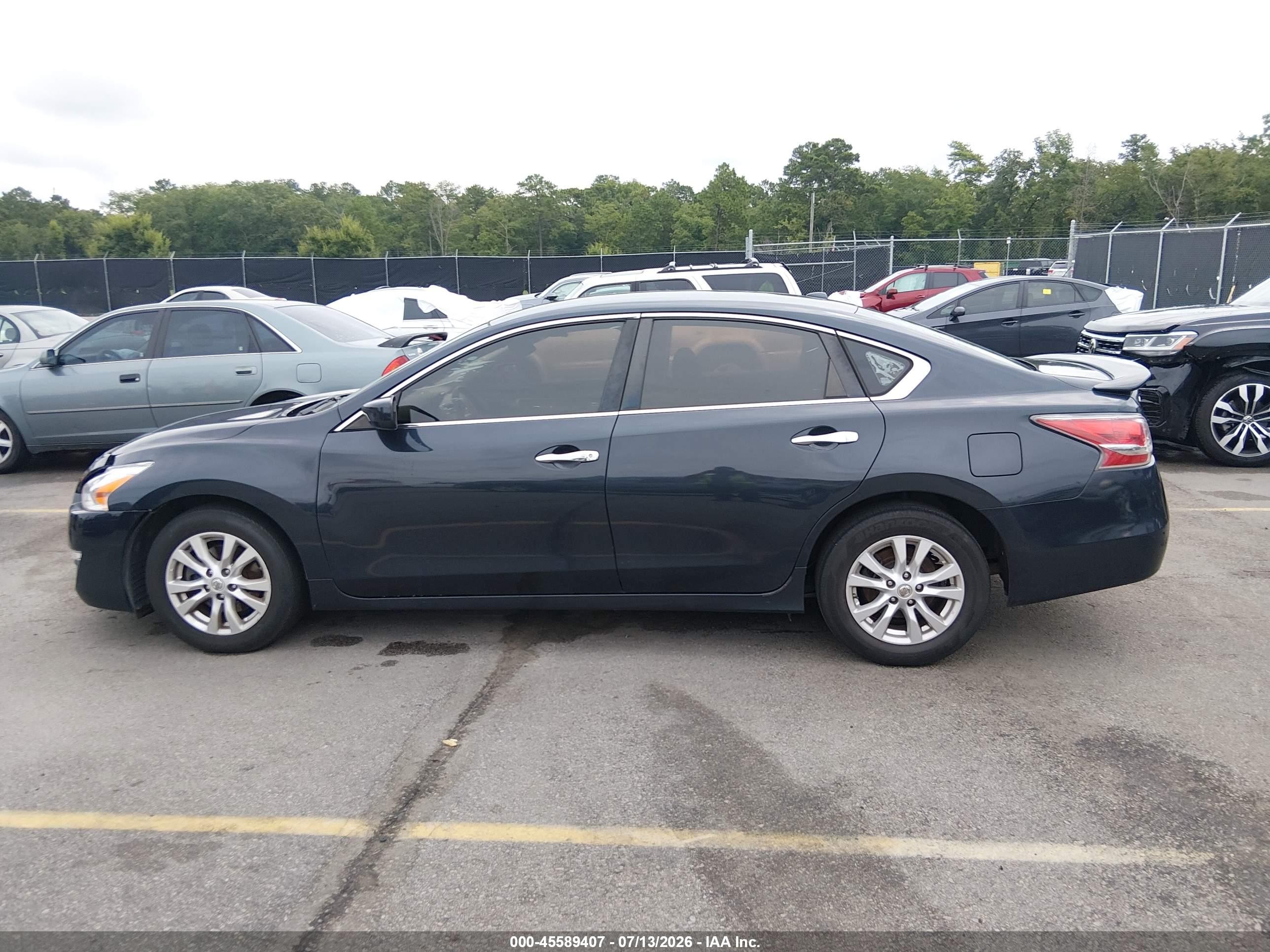 2014 Nissan Altima 2.5 S Blue vin: 1N4AL3AP7EC186124