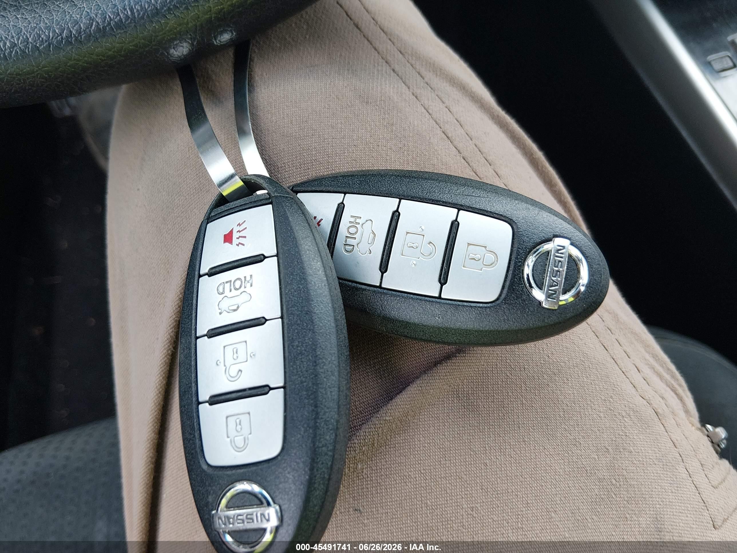 2014 Nissan Altima 2.5 S Silver vin: 1N4AL3AP7EC196443