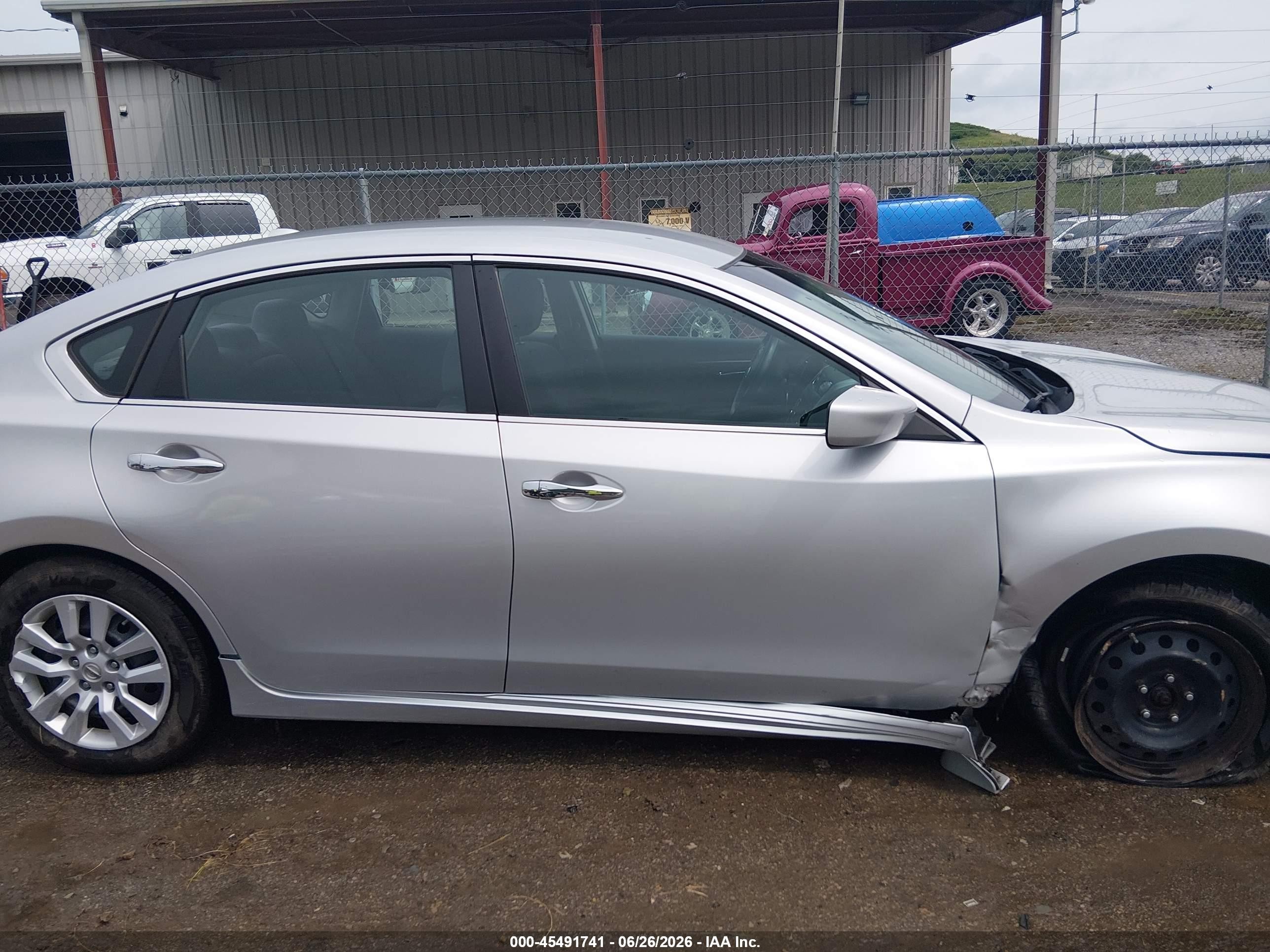 2014 Nissan Altima 2.5 S Silver vin: 1N4AL3AP7EC196443