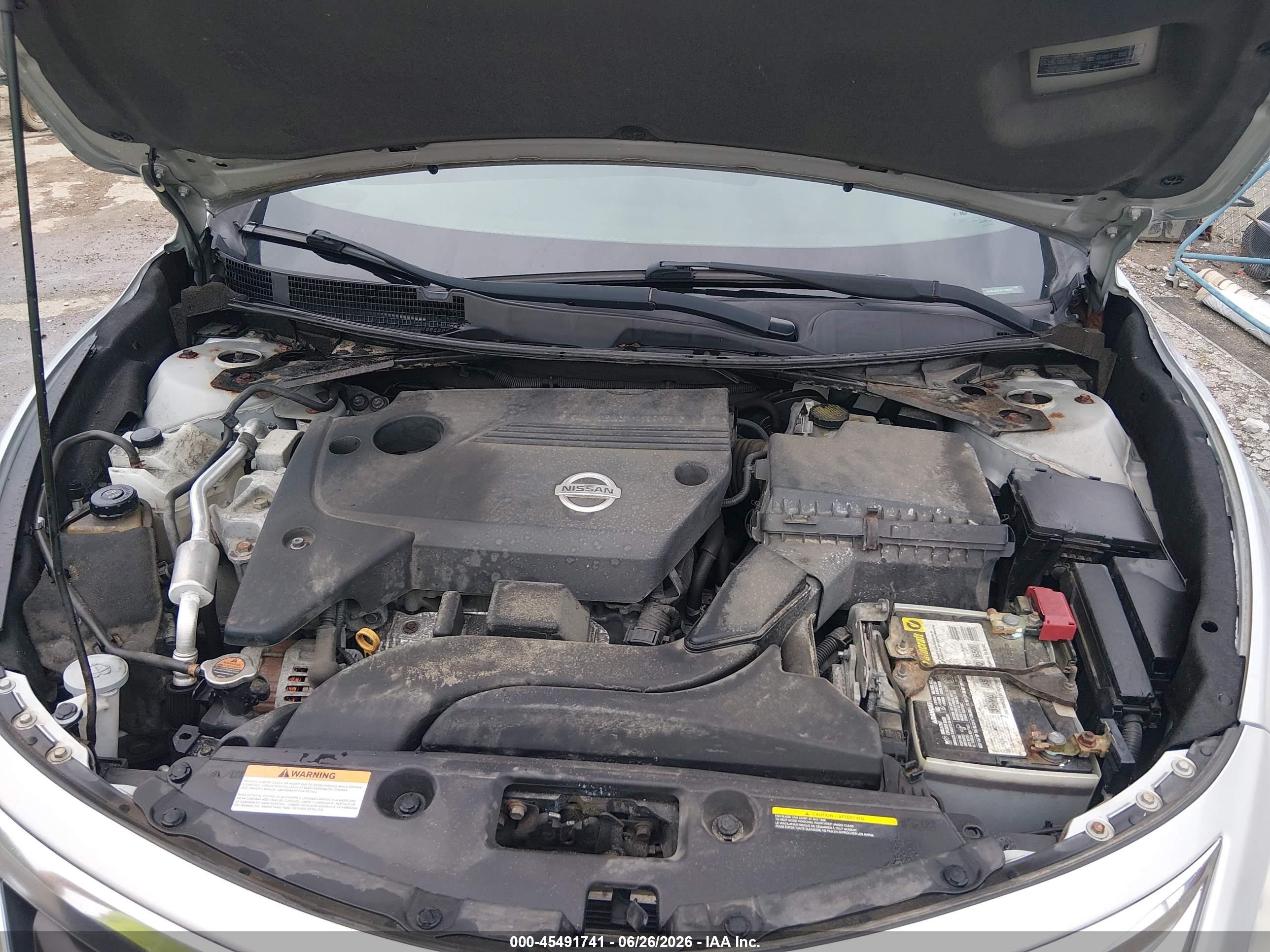 2014 Nissan Altima 2.5 S Silver vin: 1N4AL3AP7EC196443