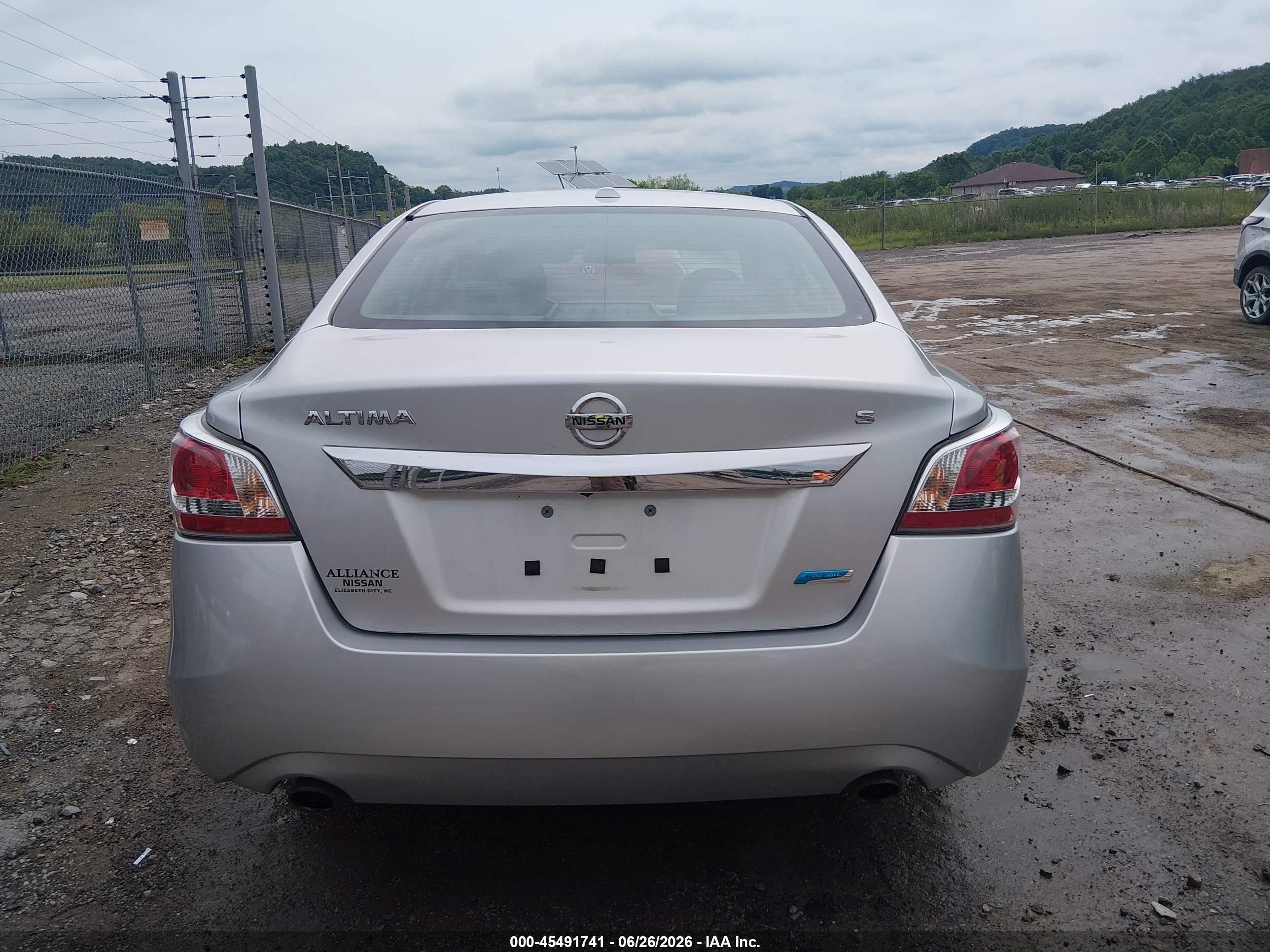 2014 Nissan Altima 2.5 S Silver vin: 1N4AL3AP7EC196443