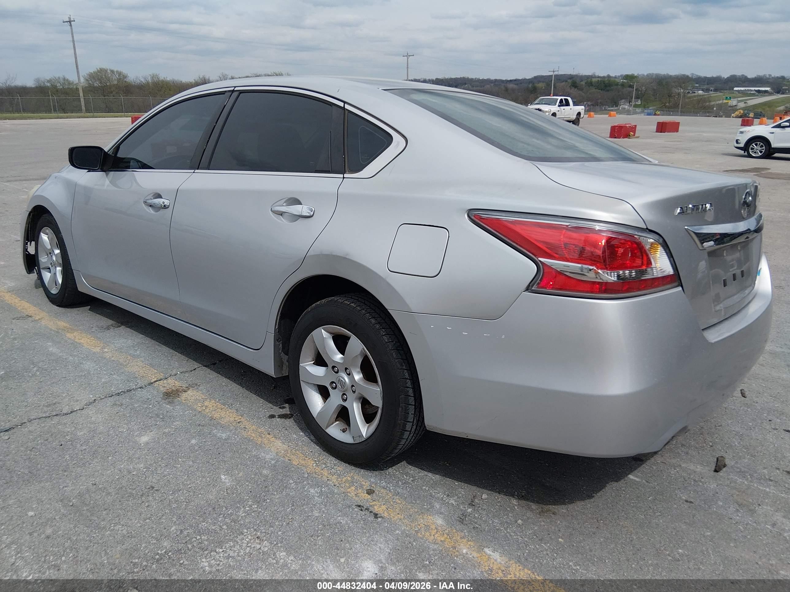2014 Nissan Altima 2.5/2.5 S/2.5 Sl/2.5 Sv Silver vin: 1N4AL3AP7EC202838