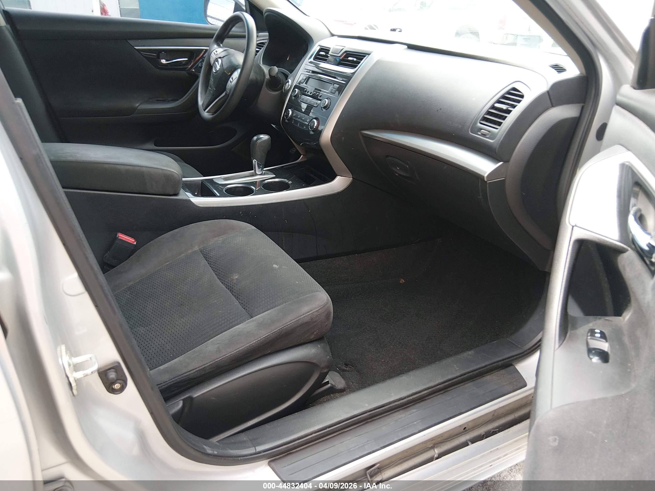 2014 Nissan Altima 2.5/2.5 S/2.5 Sl/2.5 Sv Silver vin: 1N4AL3AP7EC202838