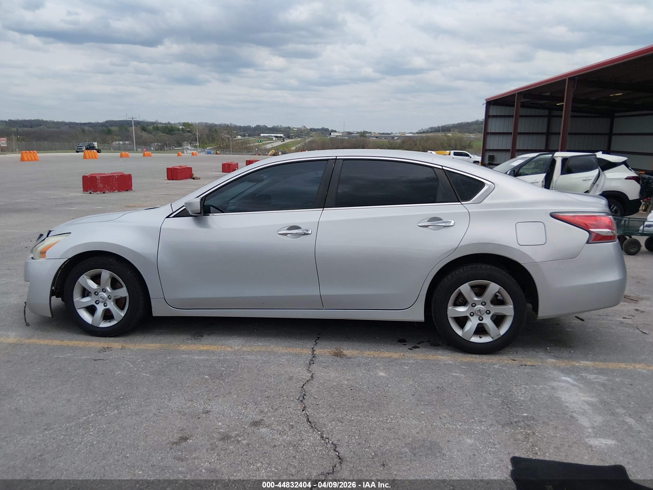 2014 Nissan Altima 2.5/2.5 S/2.5 Sl/2.5 Sv Silver vin: 1N4AL3AP7EC202838