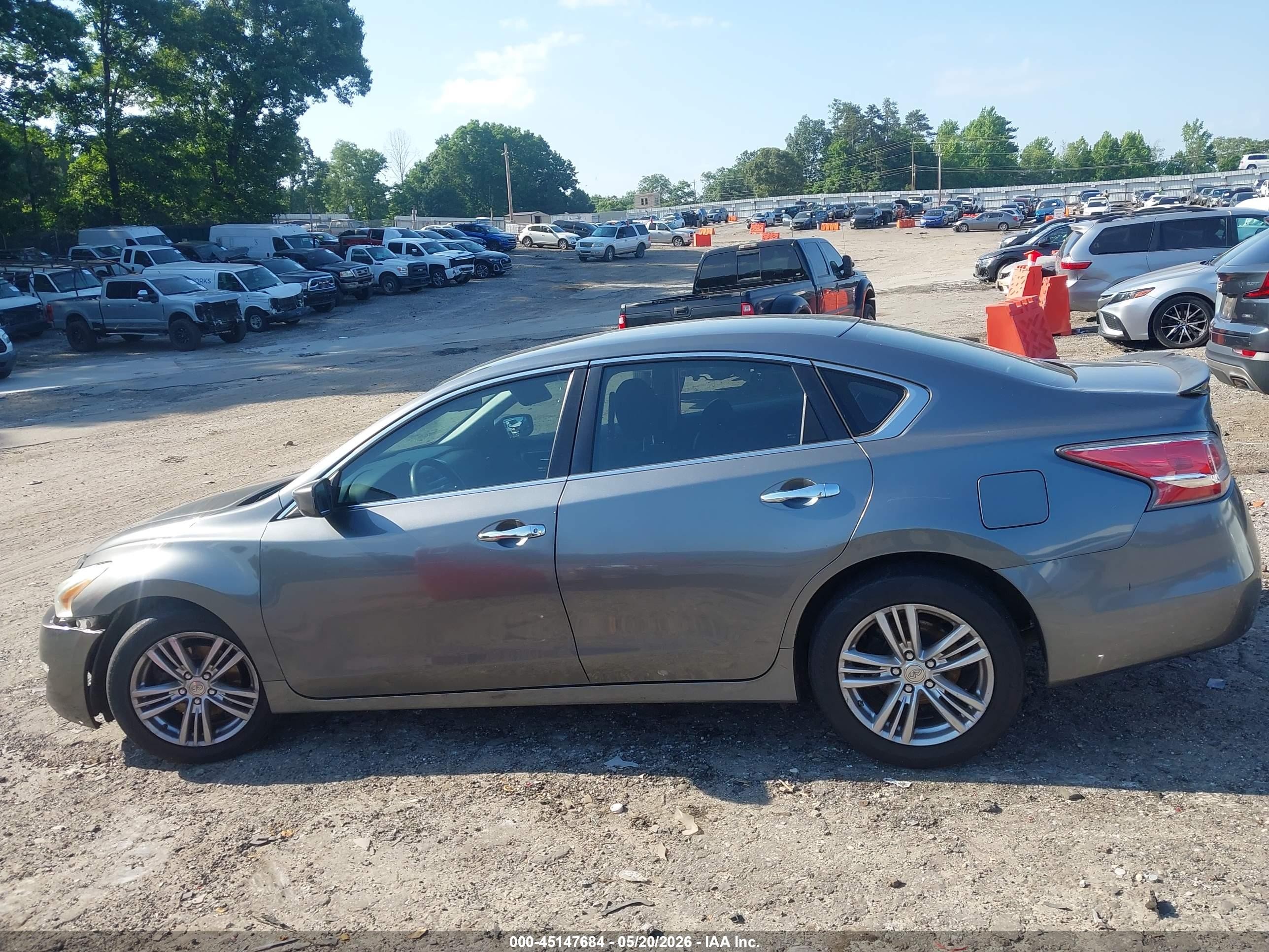 2014 Nissan Altima 2.5 Gray vin: 1N4AL3AP7EC262909