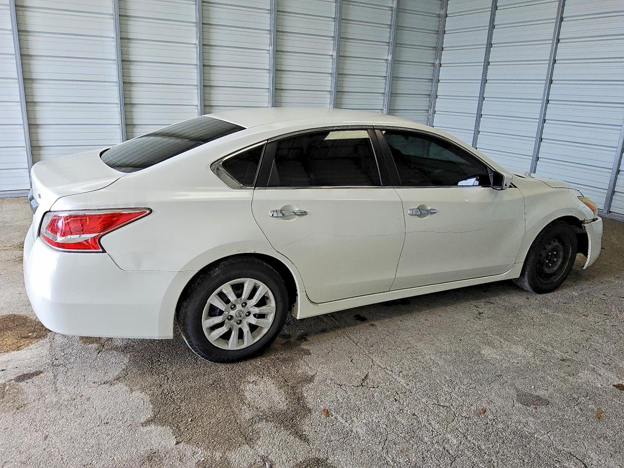 2014 Nissan Altima 2.5 S White vin: 1N4AL3AP7EC277720