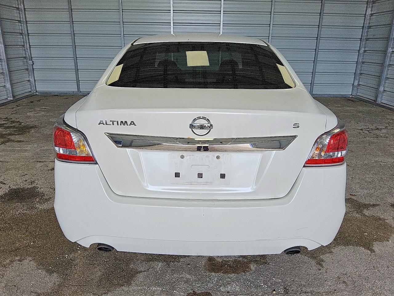 2014 Nissan Altima 2.5 S White vin: 1N4AL3AP7EC277720