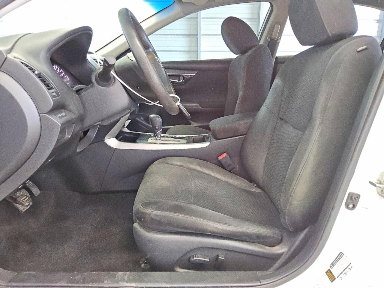 2014 Nissan Altima 2.5 S White vin: 1N4AL3AP7EC277720