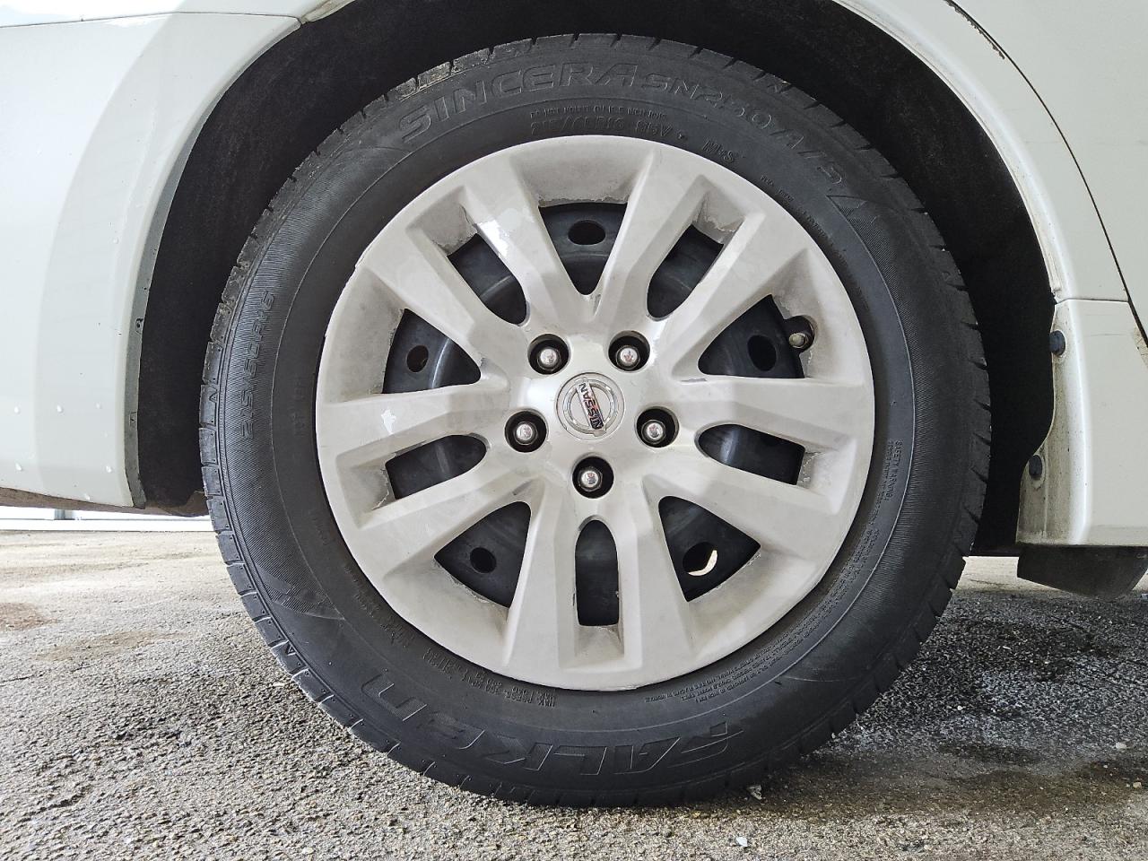 2014 Nissan Altima 2.5 S White vin: 1N4AL3AP7EC277720 Damage: Right Rear Wheel Cover, Broken, Replacement Required