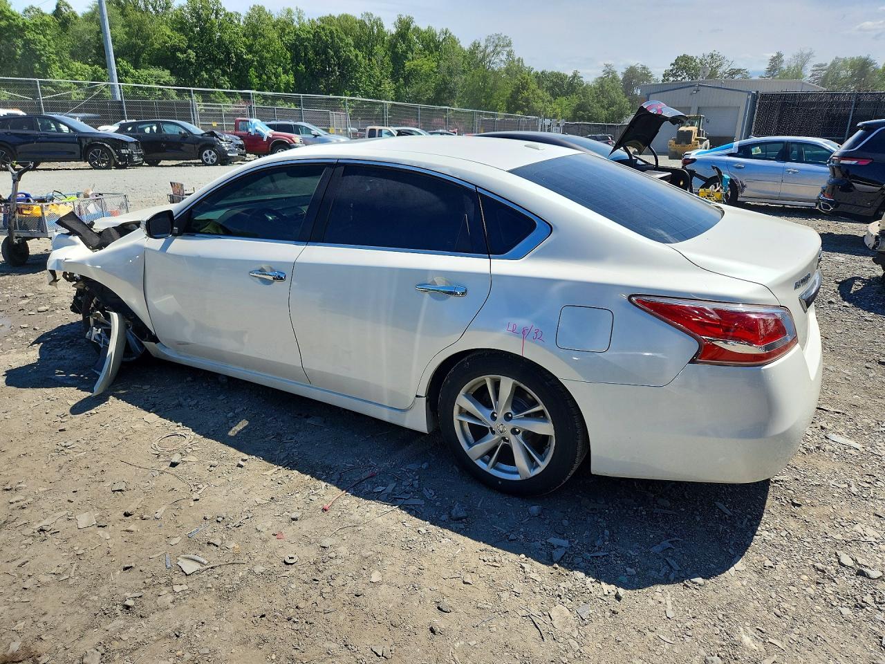 2014 Nissan Altima 2.5 Sl White vin: 1N4AL3AP7EC280472