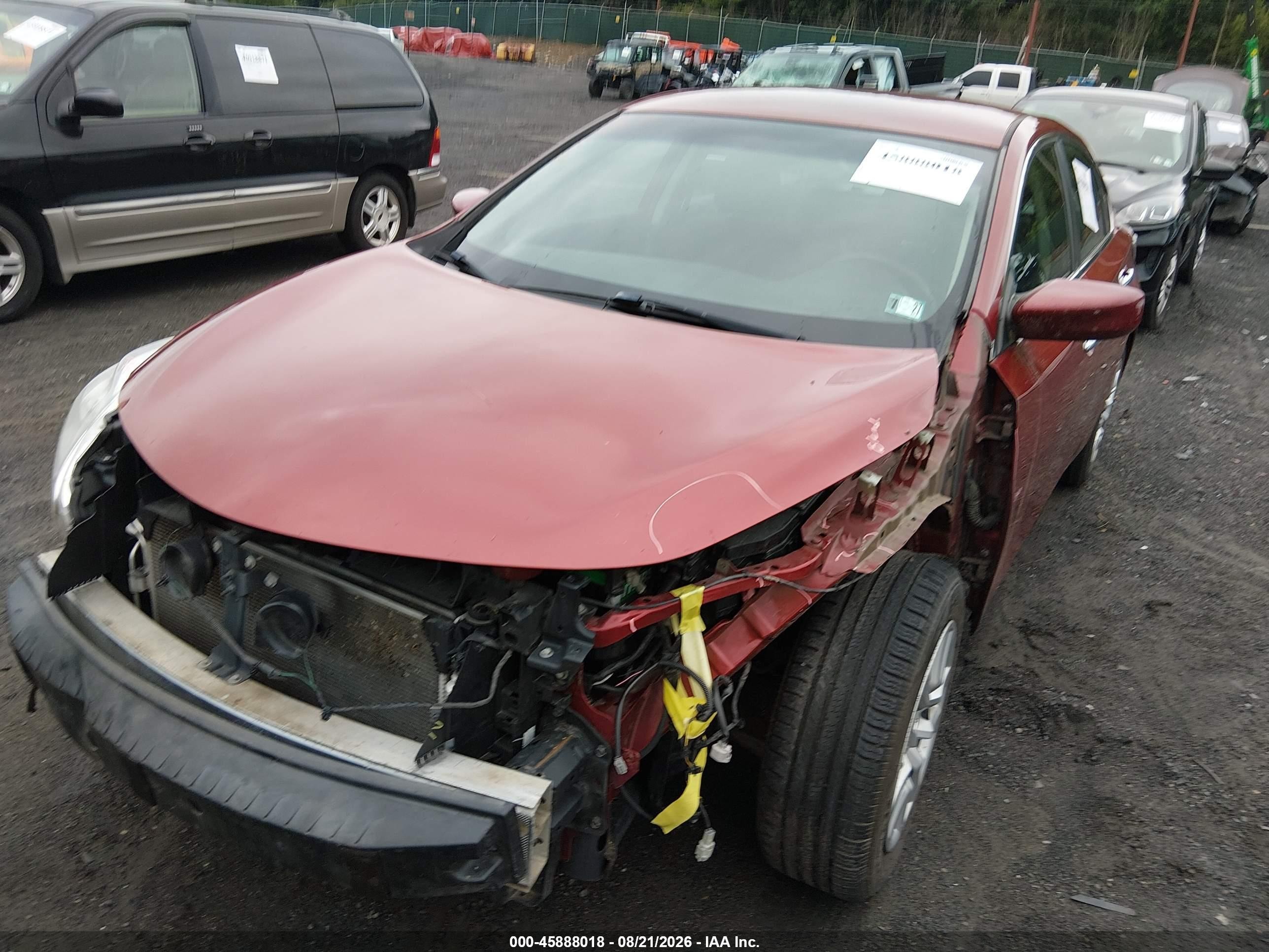 2014 Nissan Altima 2.5 S Red vin: 1N4AL3AP7EC324275