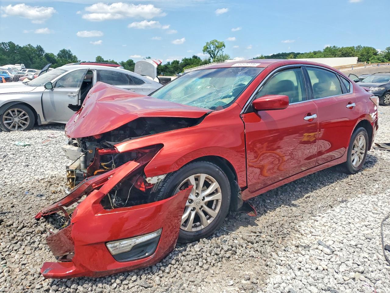 2014 Nissan Altima 2.5 S Red vin: 1N4AL3AP7EC326415