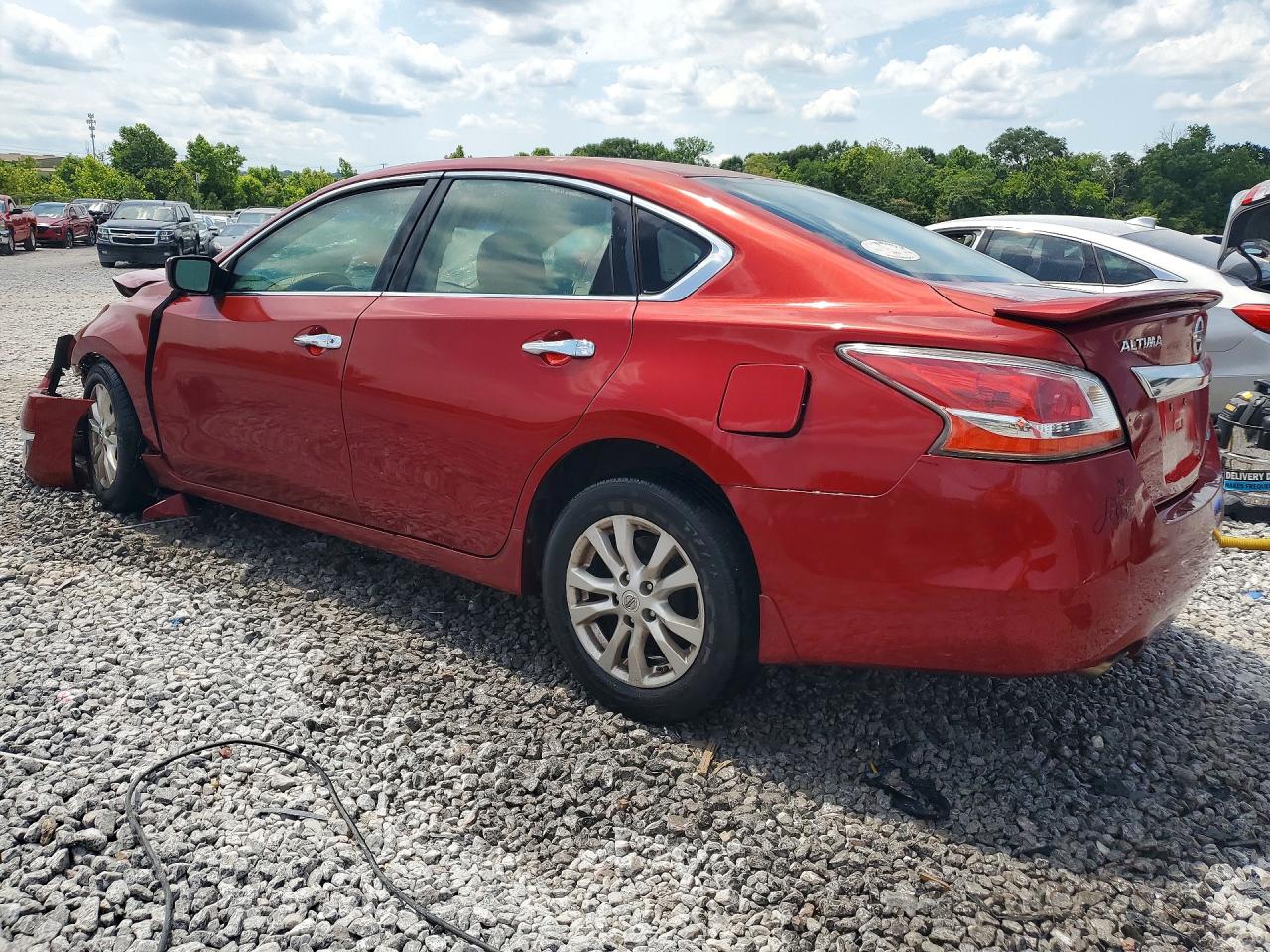 2014 Nissan Altima 2.5 S Red vin: 1N4AL3AP7EC326415