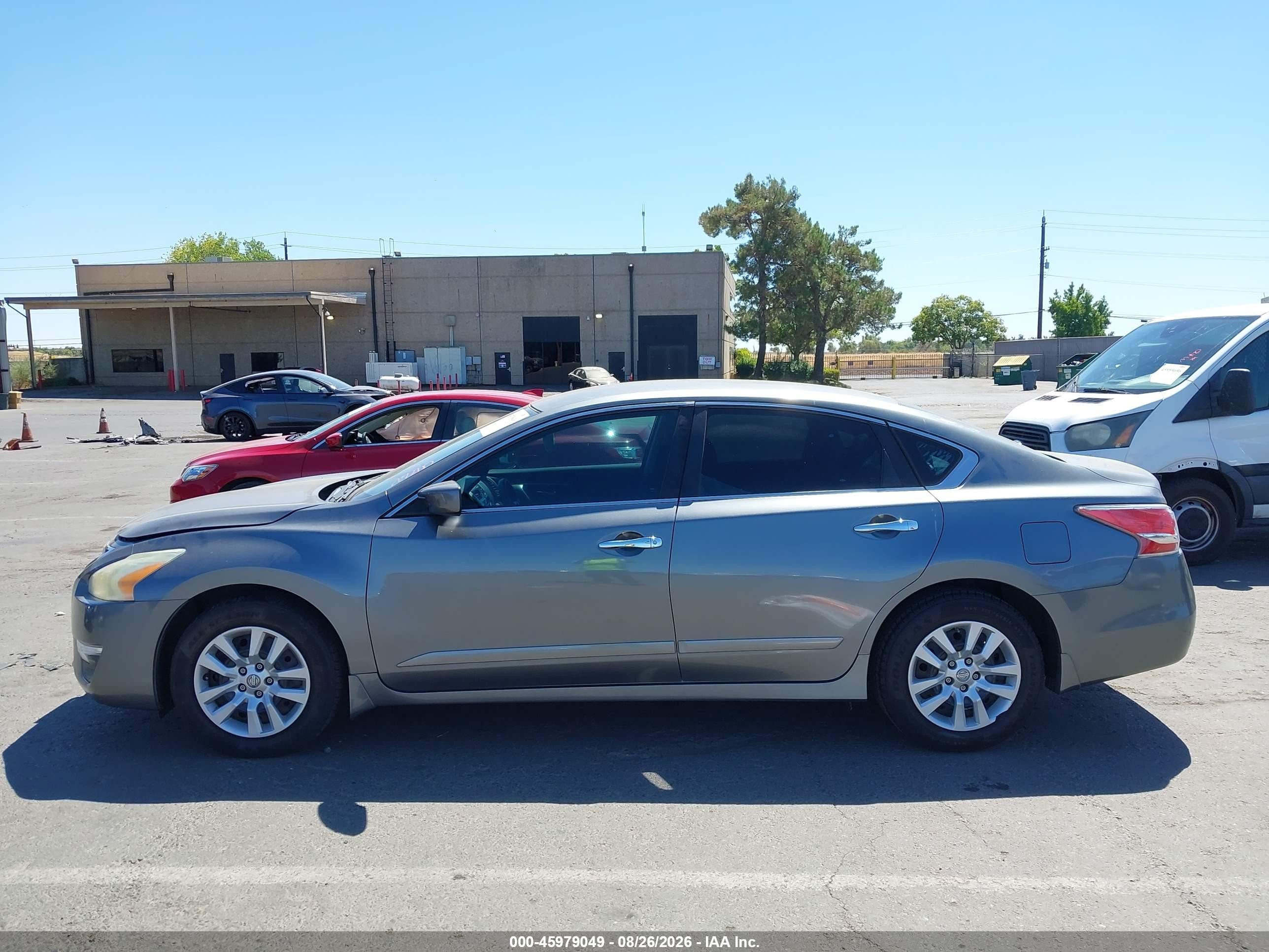 2014 Nissan Altima 2.5 S Серый vin: 1N4AL3AP7EC410587