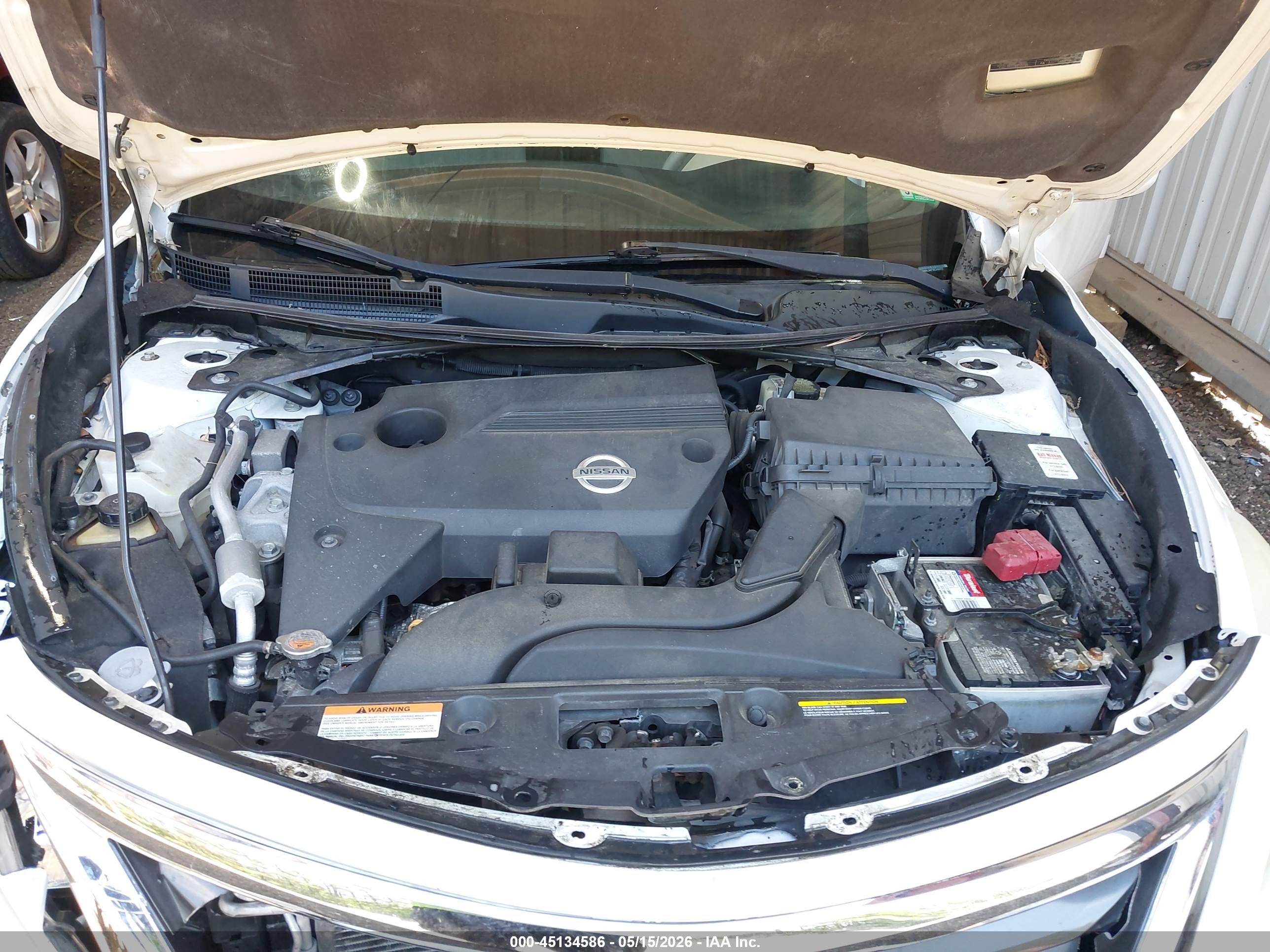 2014 Nissan Altima 2.5 S White vin: 1N4AL3AP7EC420777
