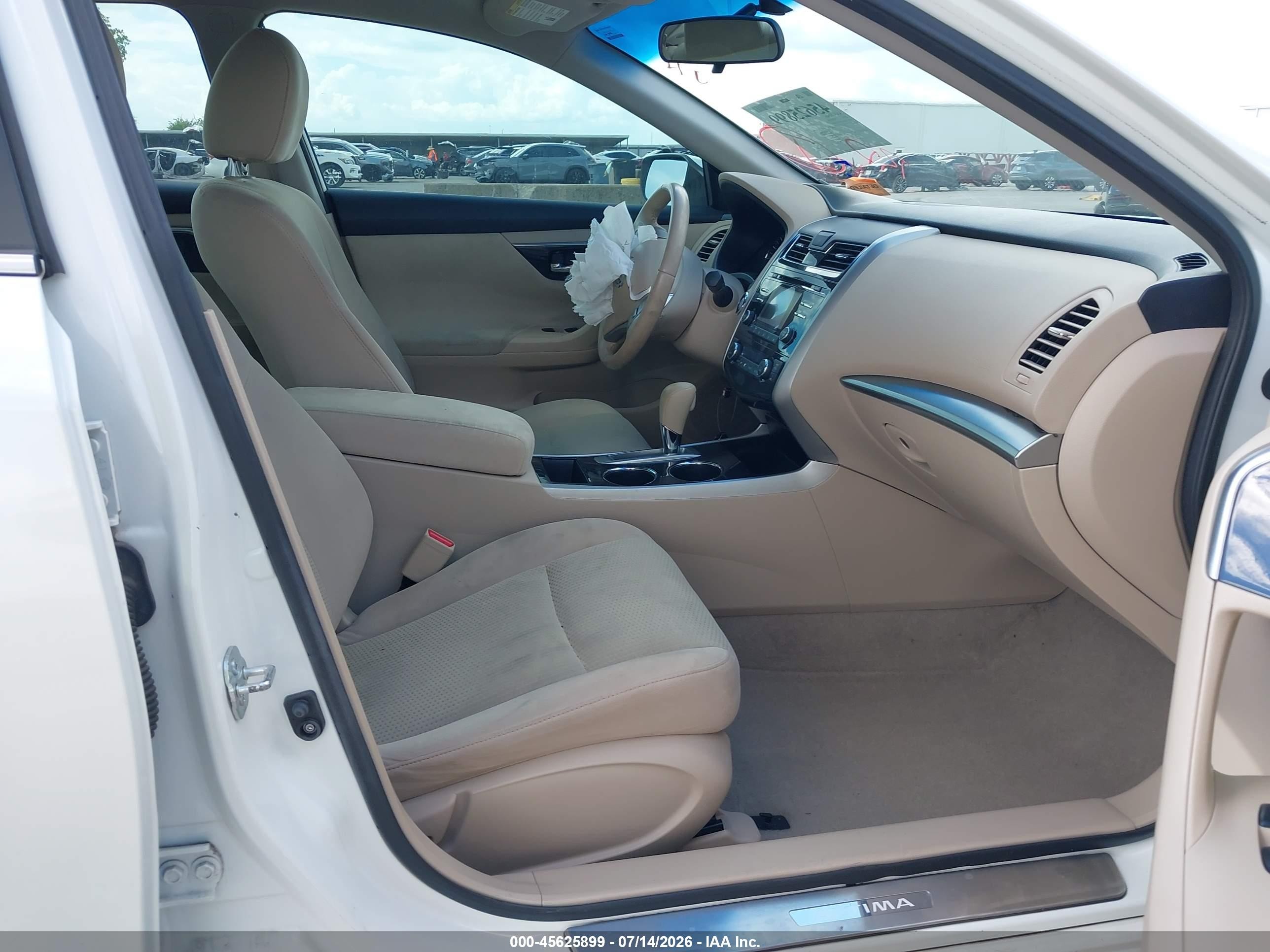 2014 Nissan Altima 2.5 Sv White vin: 1N4AL3AP7EC420827