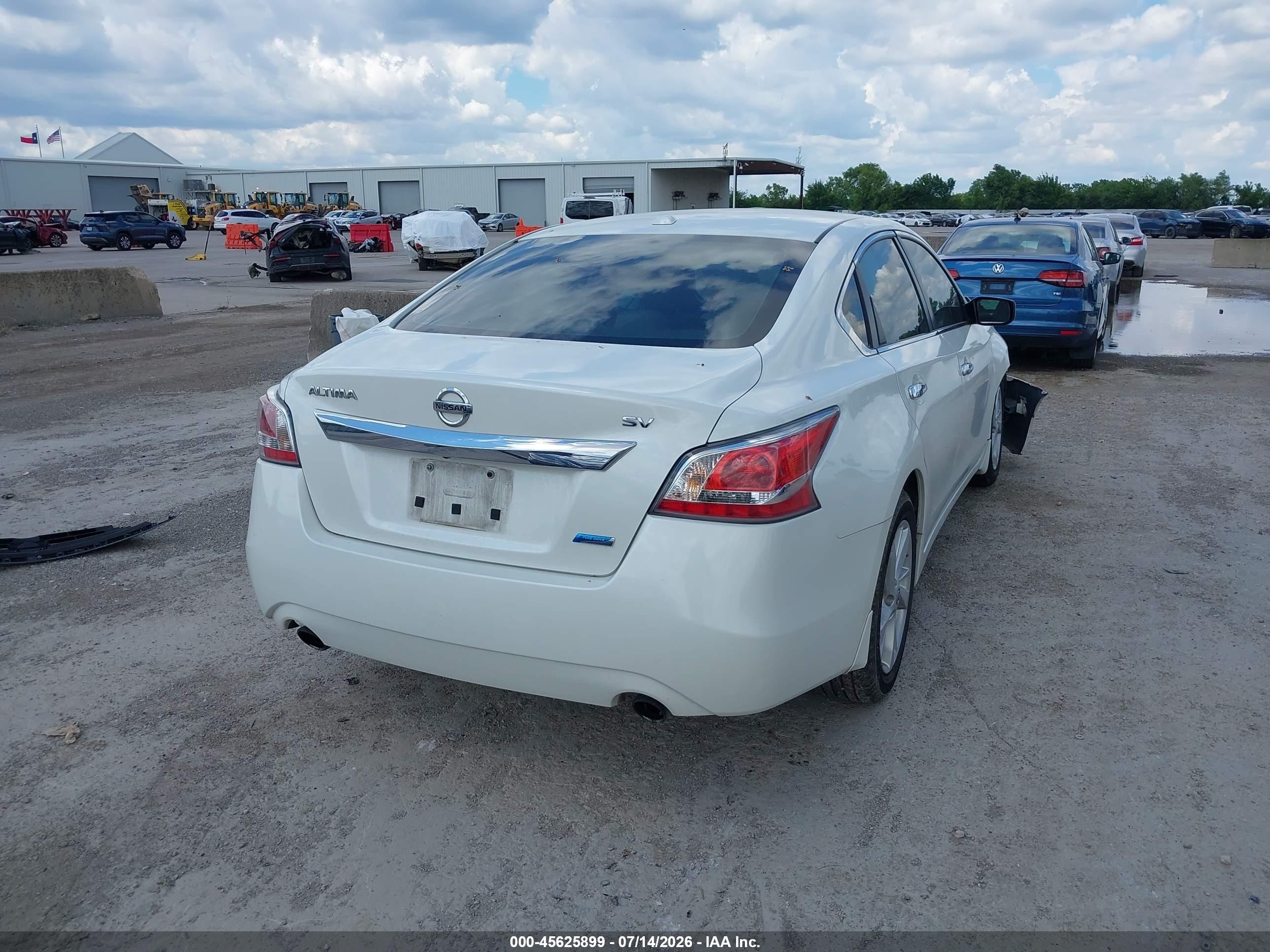 2014 Nissan Altima 2.5 Sv White vin: 1N4AL3AP7EC420827