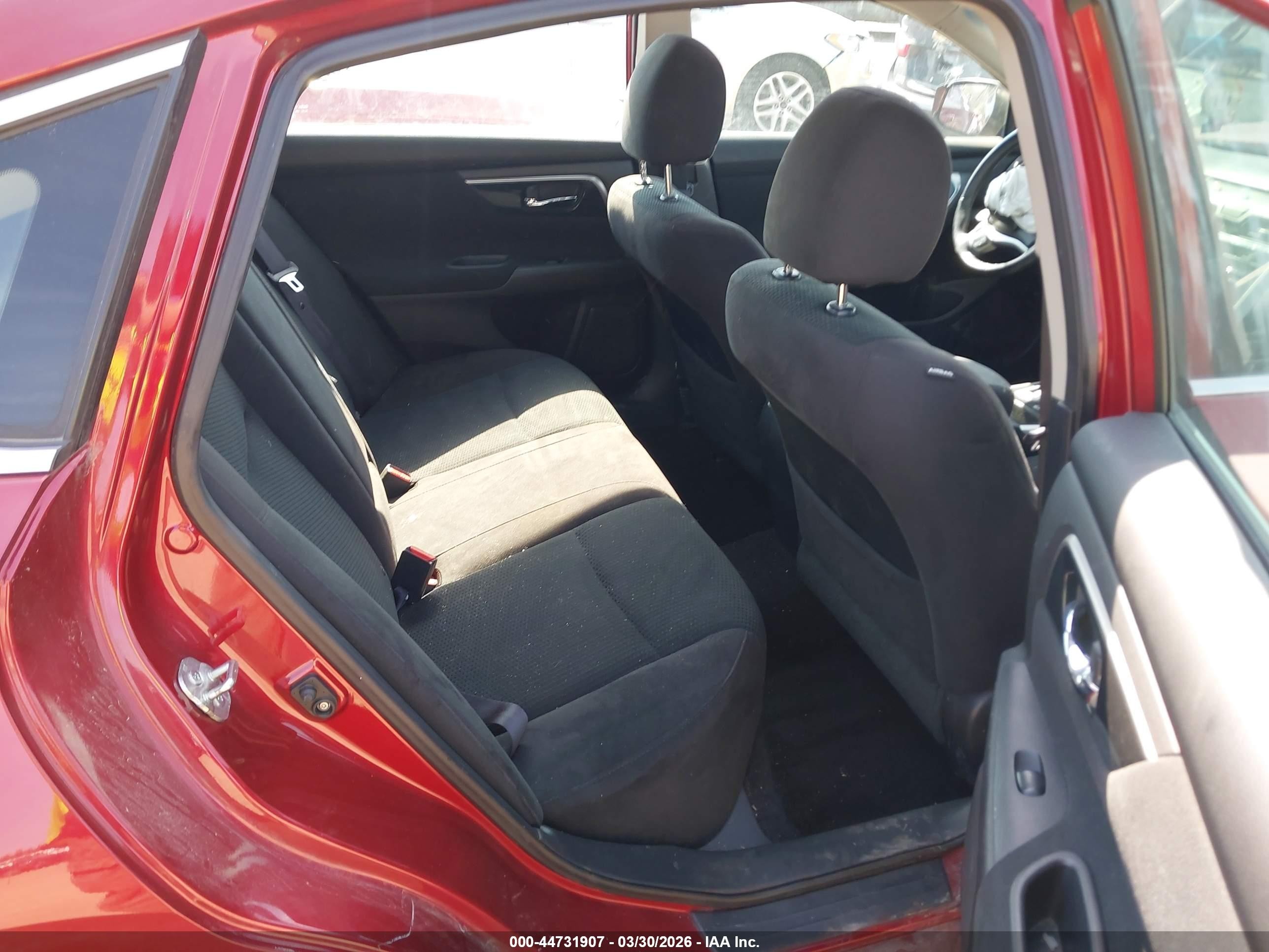 2014 Nissan Altima 2.5 Sv Красный vin: 1N4AL3AP7EC424375