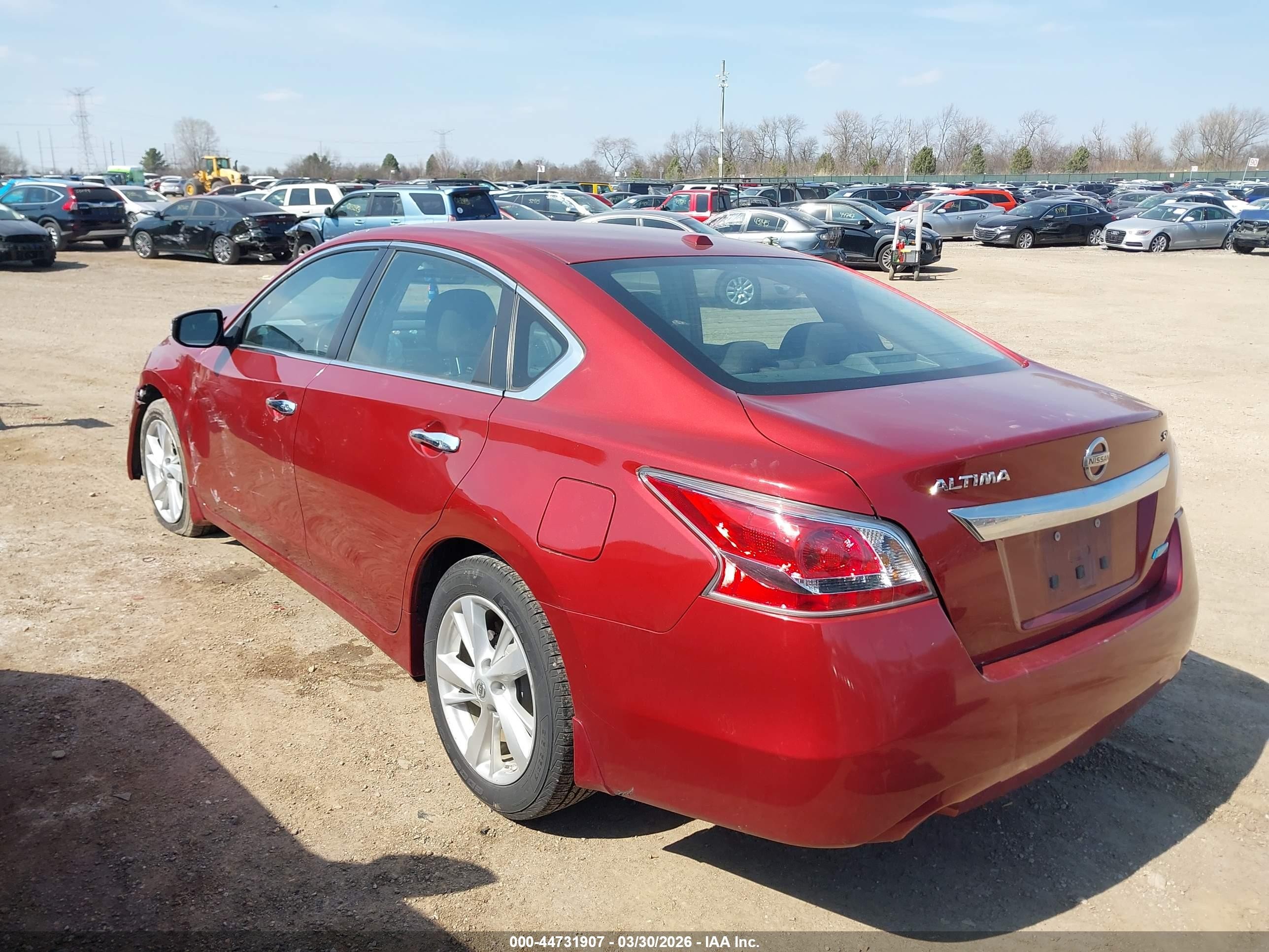 2014 Nissan Altima 2.5 Sv Красный vin: 1N4AL3AP7EC424375