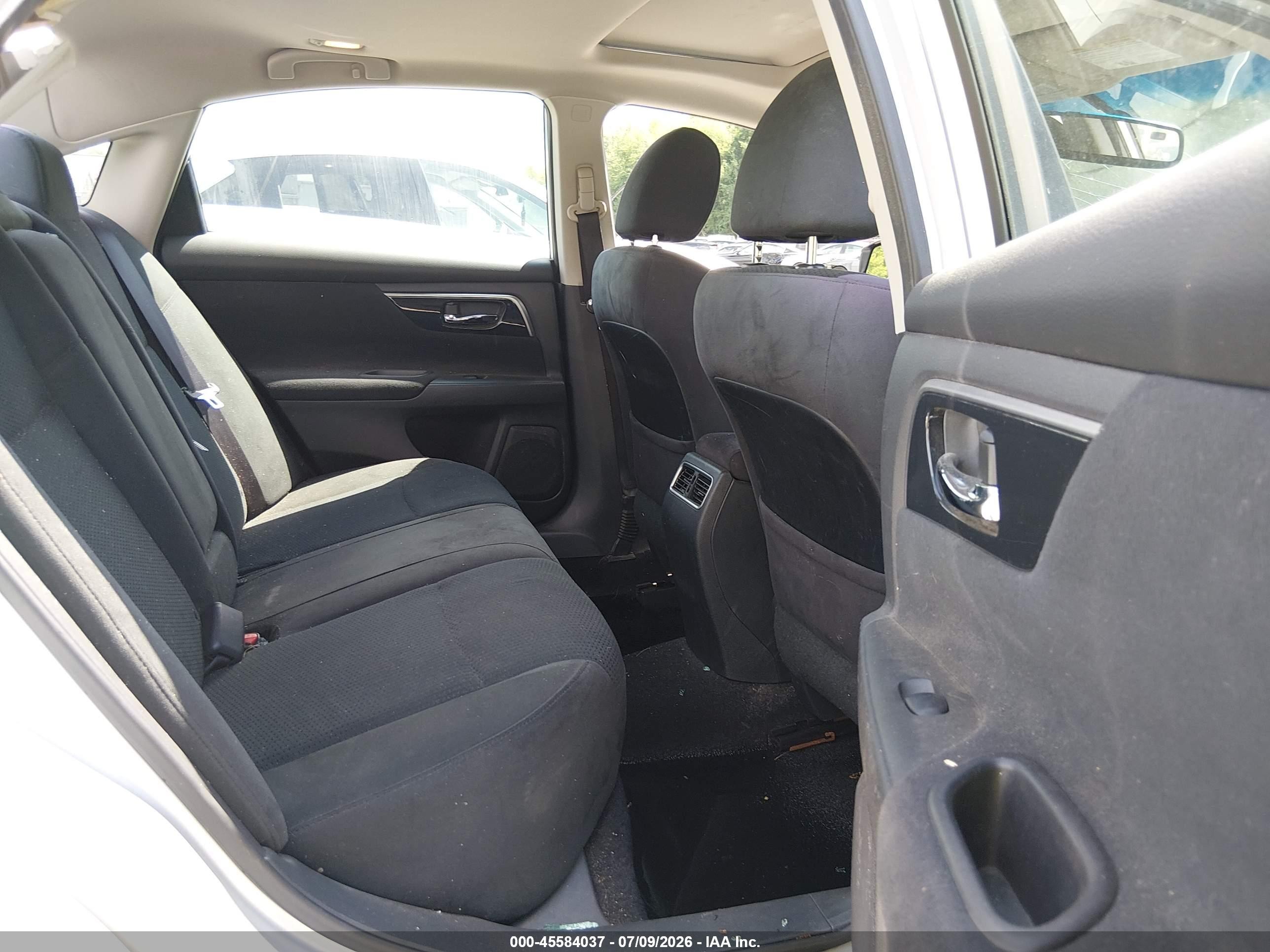 2014 Nissan Altima 2.5 Sv Silver vin: 1N4AL3AP7EC903427