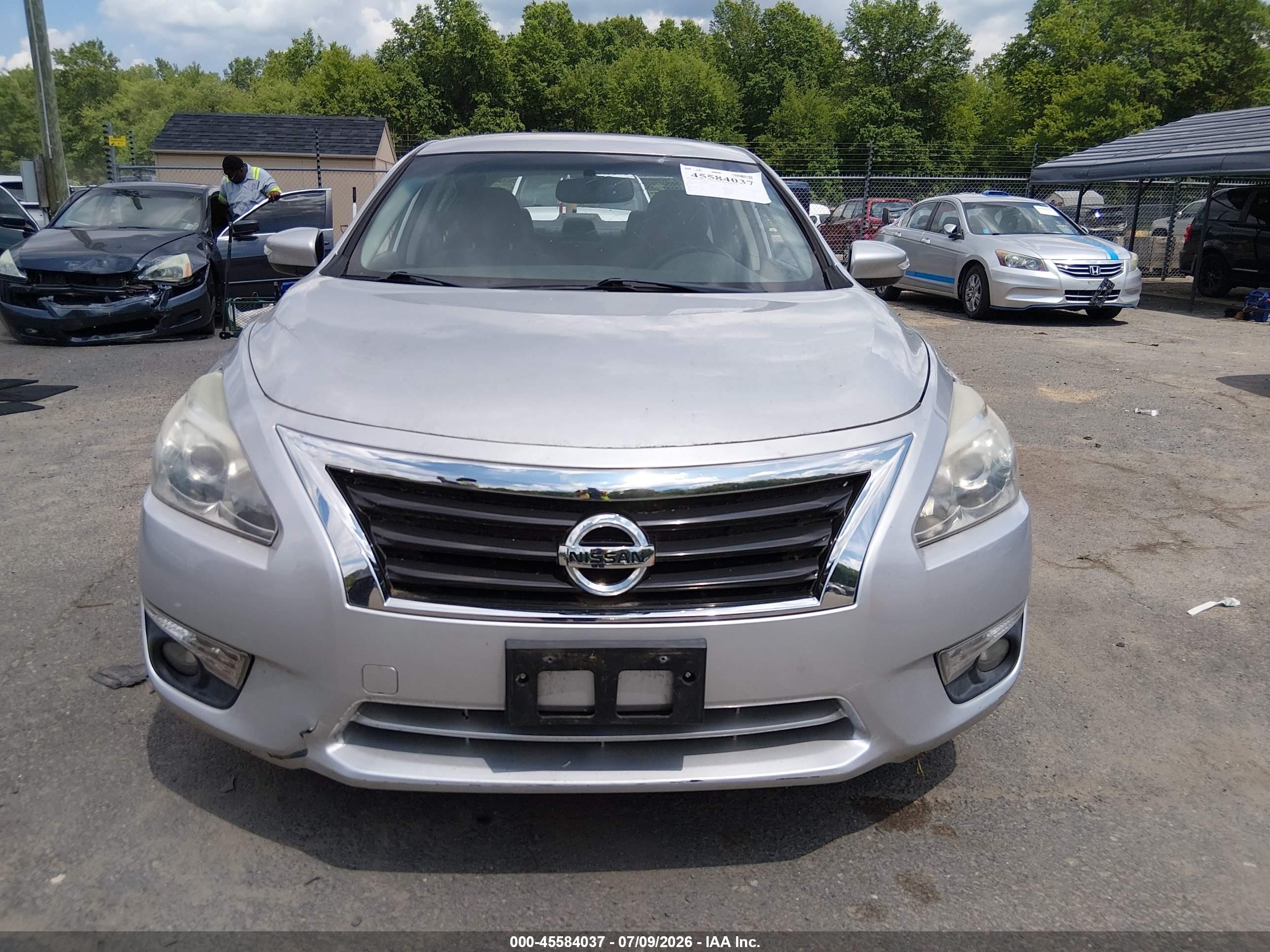 2014 Nissan Altima 2.5 Sv Silver vin: 1N4AL3AP7EC903427