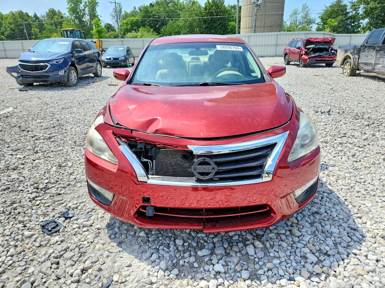 2014 Nissan Altima 2.5 Red vin: 1N4AL3AP7EN207574