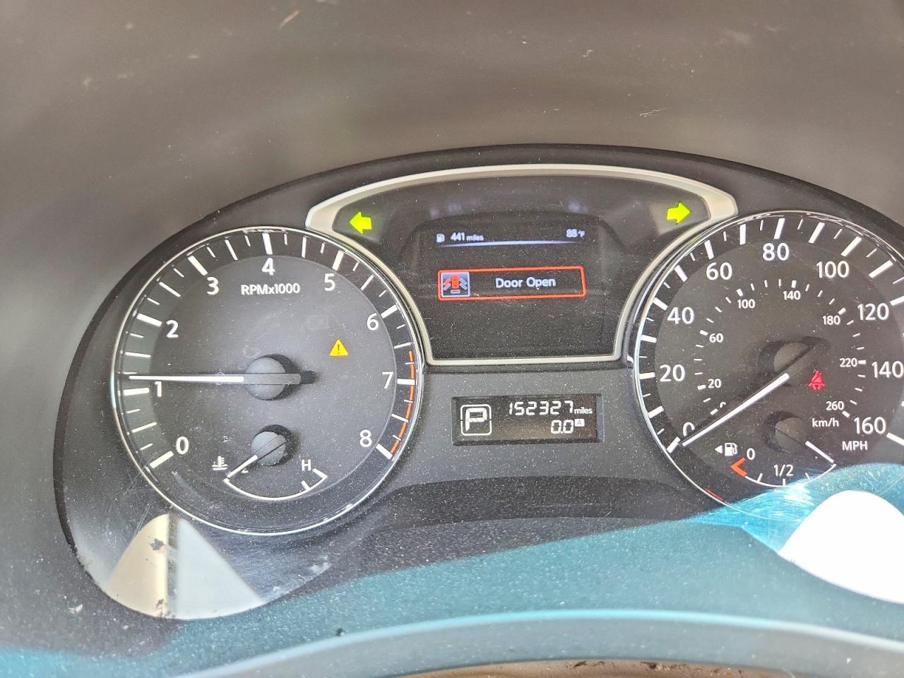2014 Nissan Altima 2.5 Red vin: 1N4AL3AP7EN207574