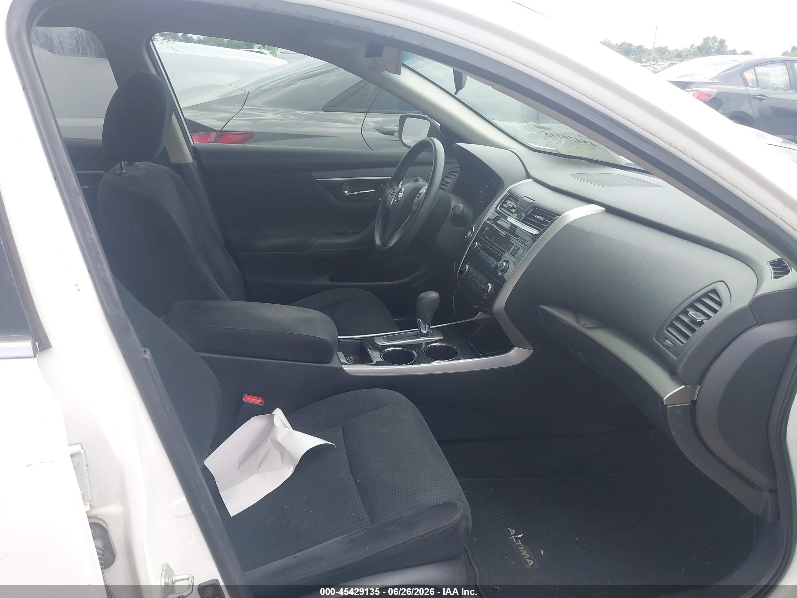 2014 Nissan Altima 2.5 S White vin: 1N4AL3AP7EN217361