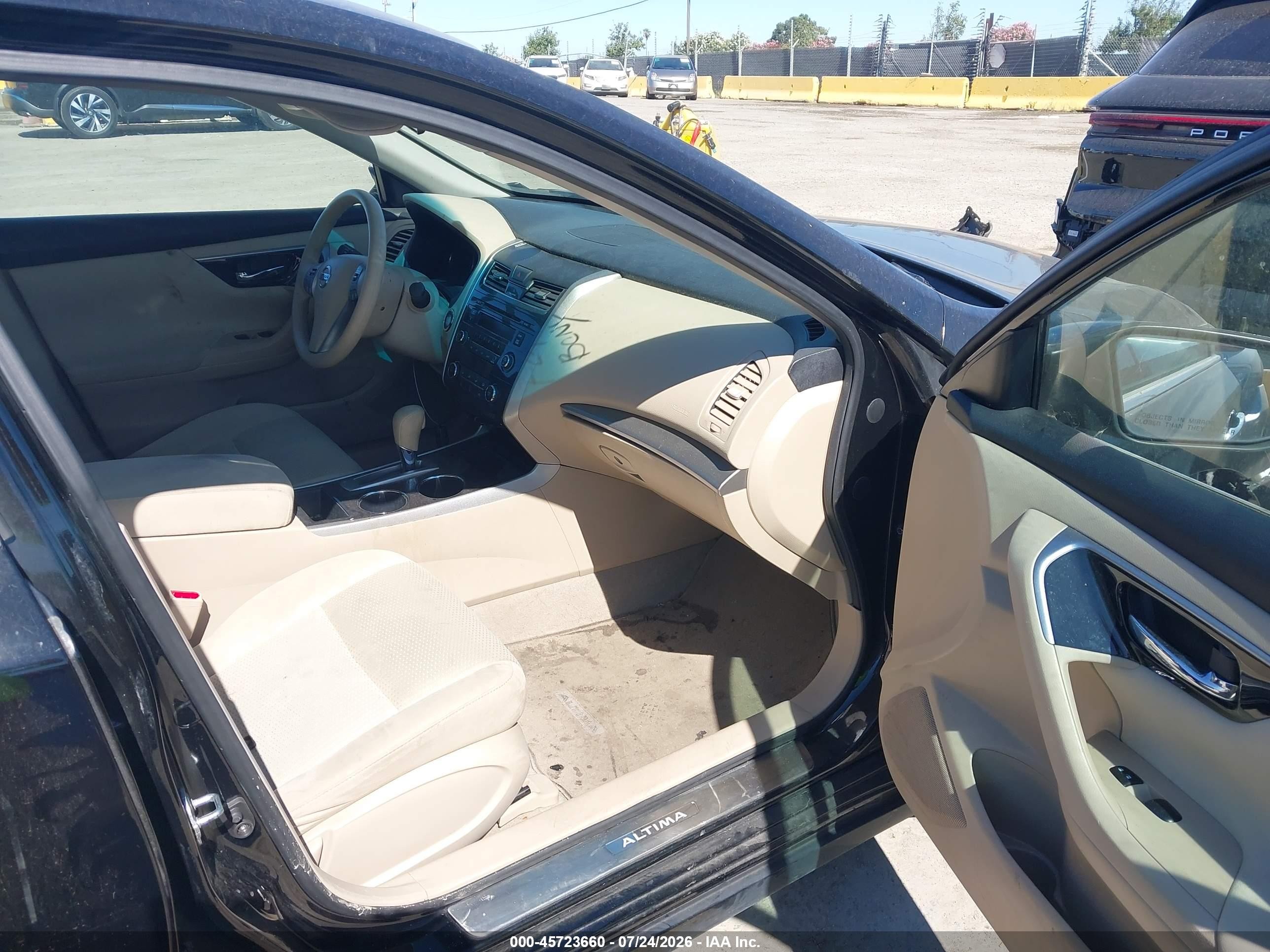 2014 Nissan Altima 2.5 S Black vin: 1N4AL3AP7EN220390