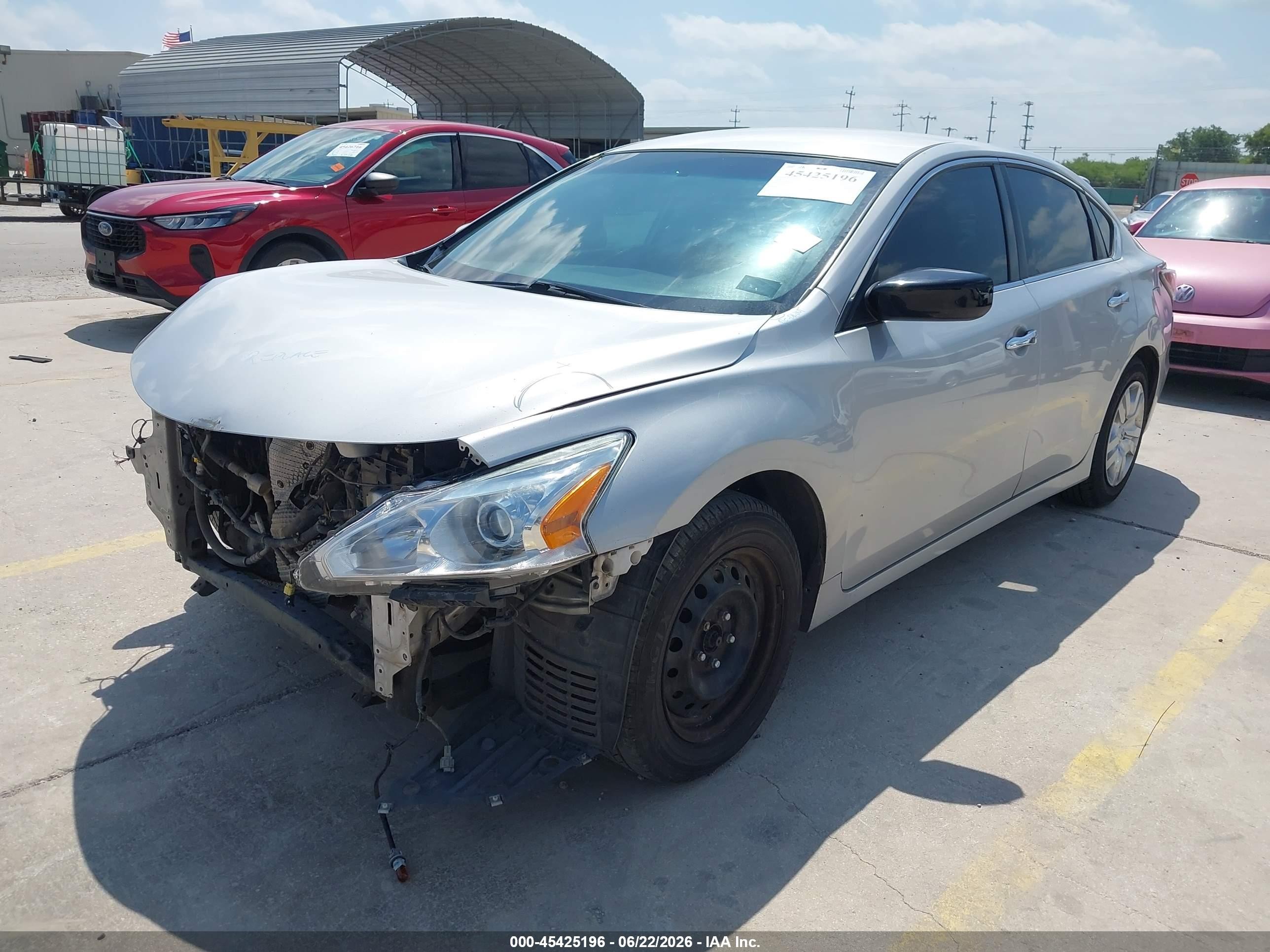 2014 Nissan Altima 2.5 S Серебряный vin: 1N4AL3AP7EN222513
