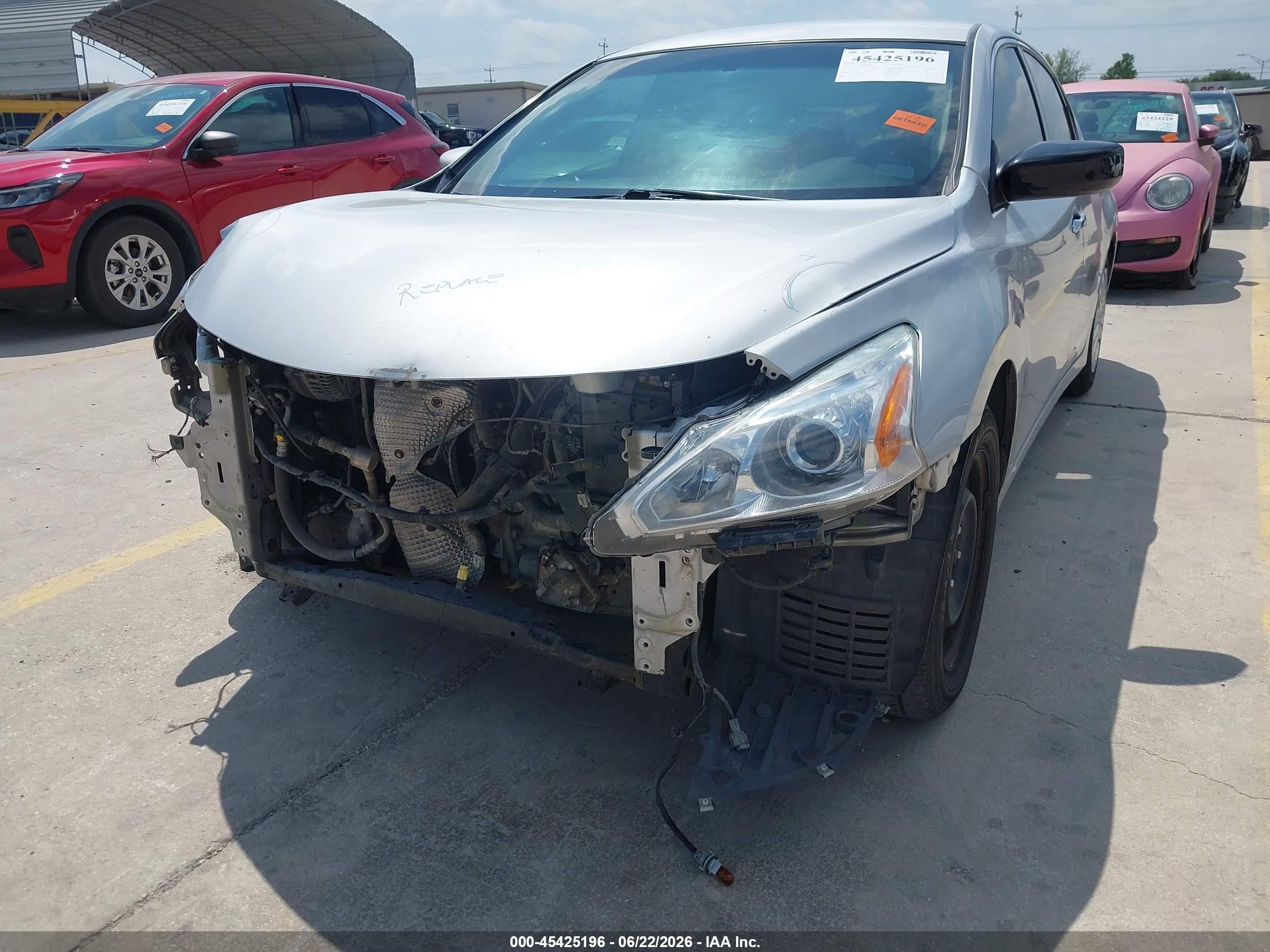 2014 Nissan Altima 2.5 S Серебряный vin: 1N4AL3AP7EN222513