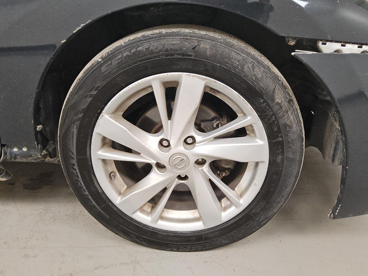2014 Nissan Altima 2.5 Sl Black vin: 1N4AL3AP7EN227372 Damage: Right Front Wheel, Curb Rash, > 12 Inches