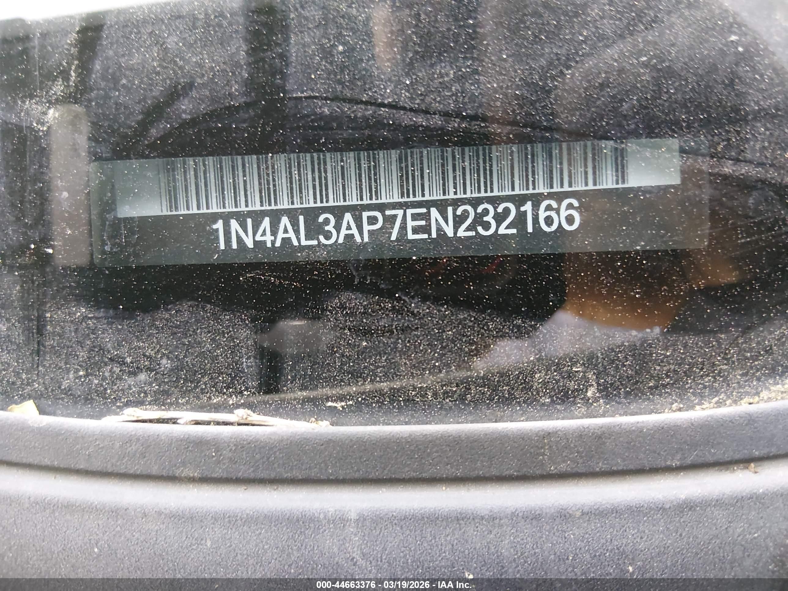 2014 Nissan Altima 2.5 S Серебряный vin: 1N4AL3AP7EN232166