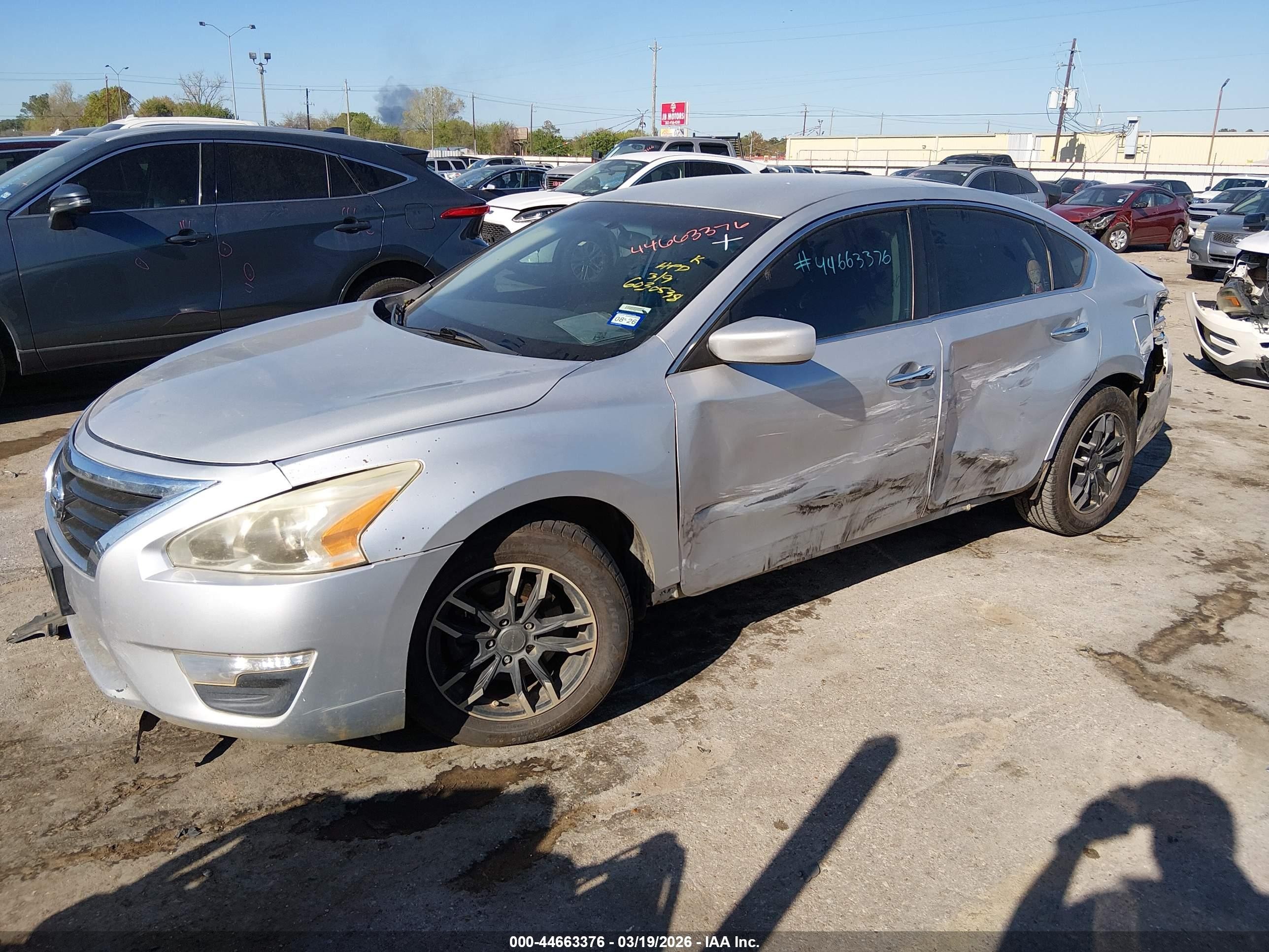 2014 Nissan Altima 2.5 S Серебряный vin: 1N4AL3AP7EN232166
