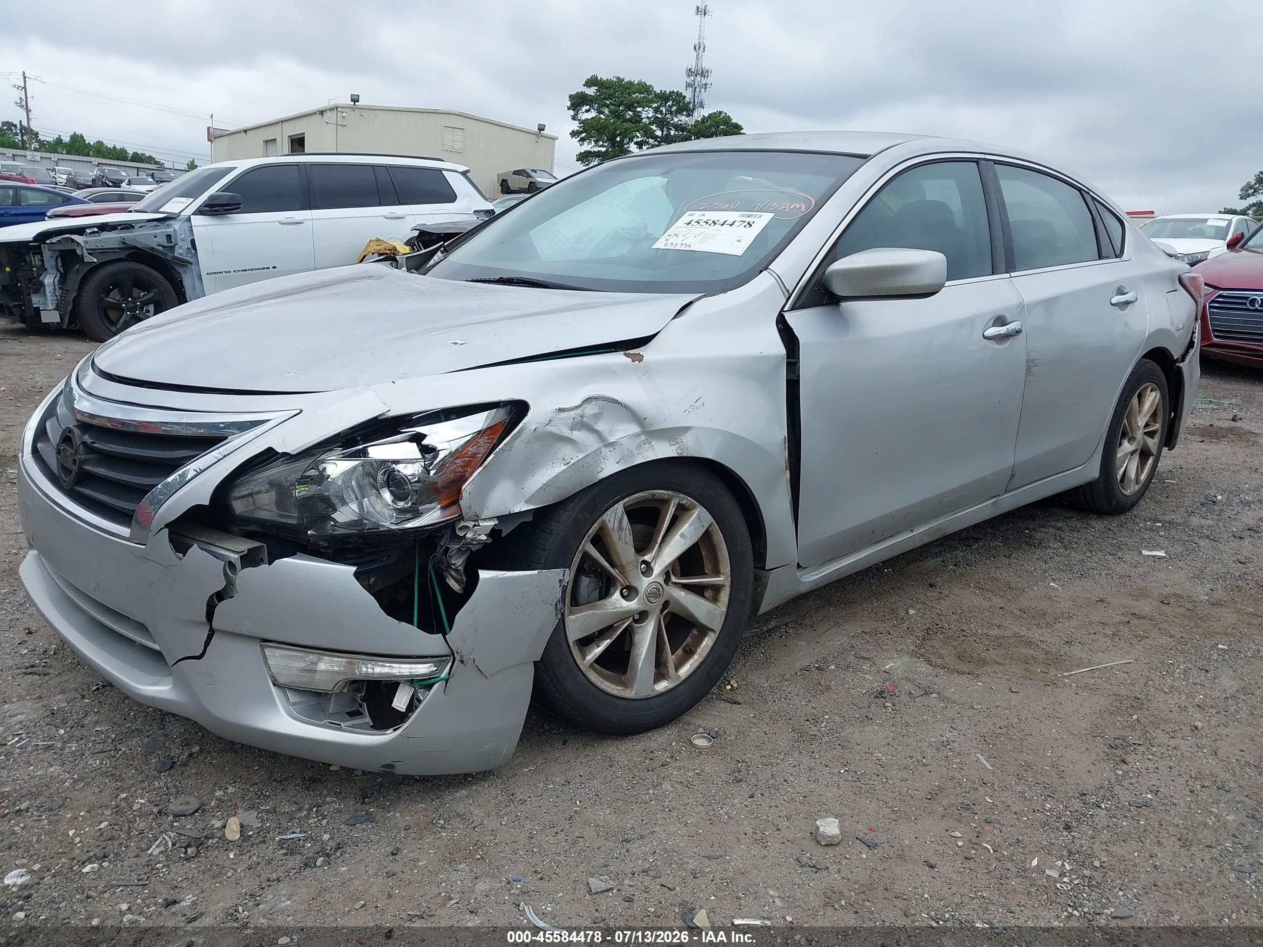 2014 Nissan Altima 2.5 S Серебряный vin: 1N4AL3AP7EN239571