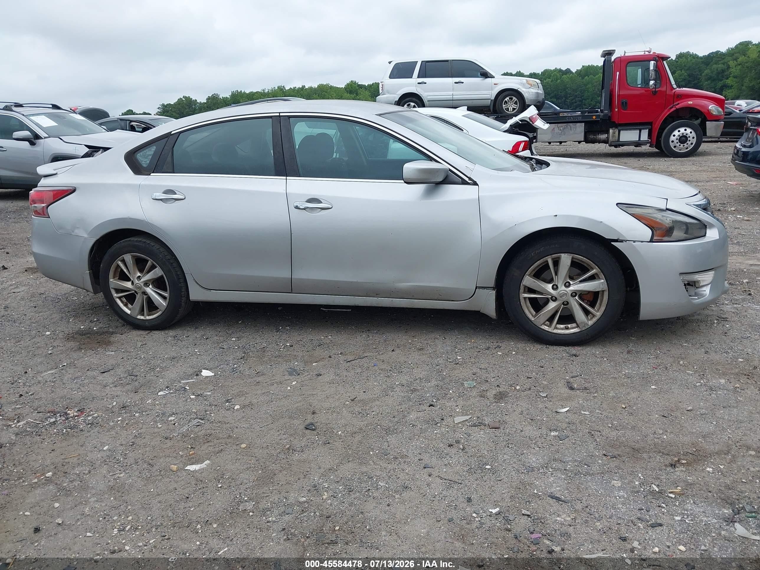 2014 Nissan Altima 2.5 S Серебряный vin: 1N4AL3AP7EN239571