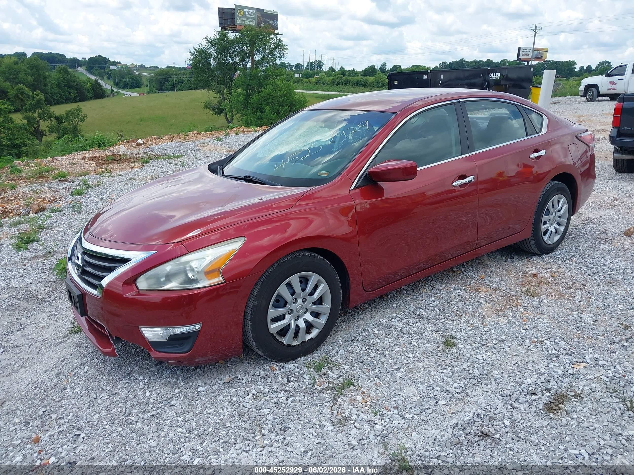 2014 Nissan Altima 2.5 S Red vin: 1N4AL3AP7EN243930