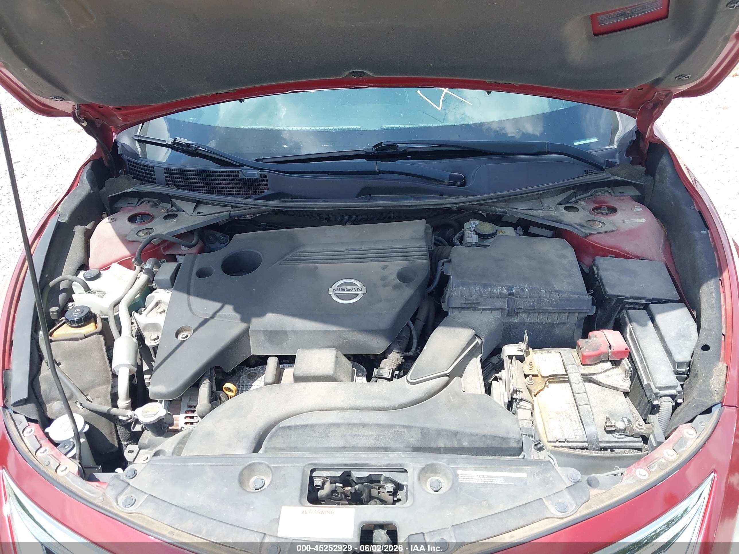2014 Nissan Altima 2.5 S Red vin: 1N4AL3AP7EN243930
