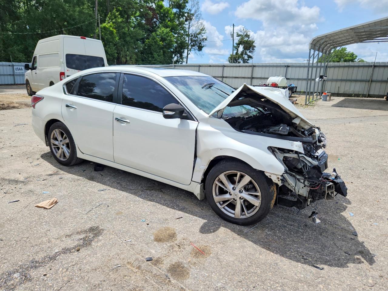 2014 Nissan Altima White vin: 1N4AL3AP7EN253566