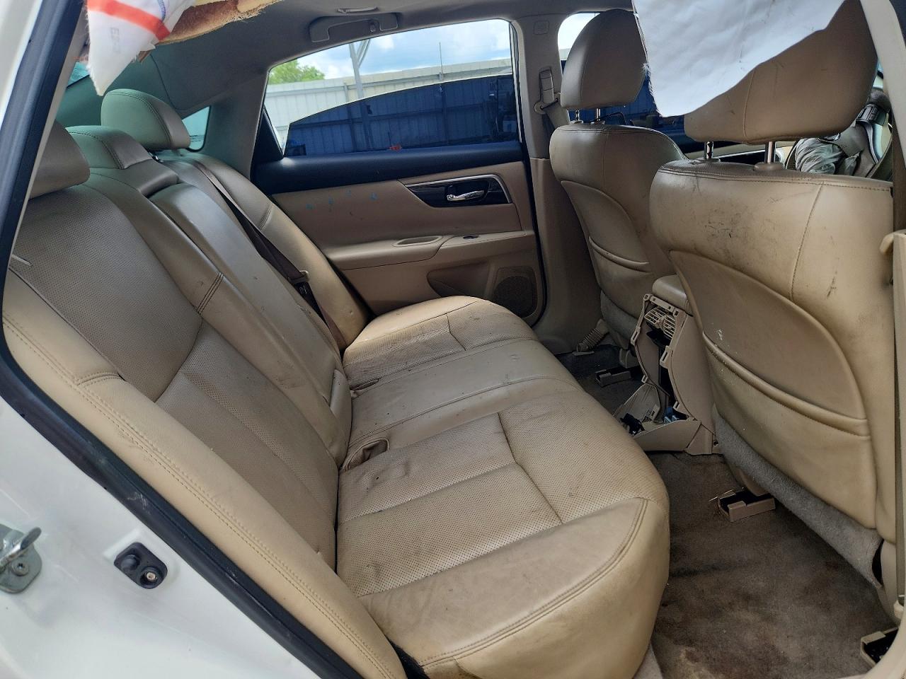 2014 Nissan Altima White vin: 1N4AL3AP7EN253566