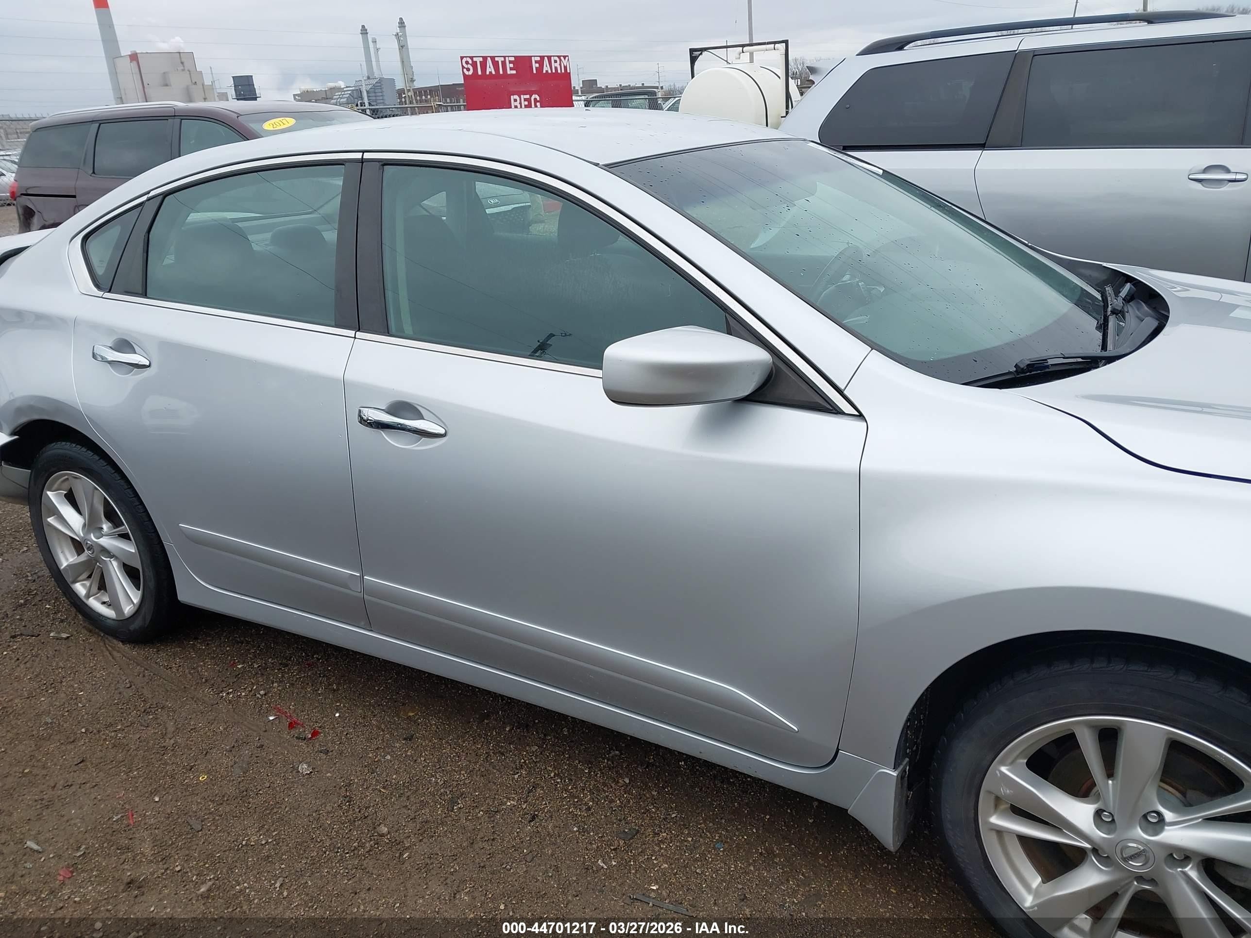 2014 Nissan Altima 2.5 Sv Silver vin: 1N4AL3AP7EN254846