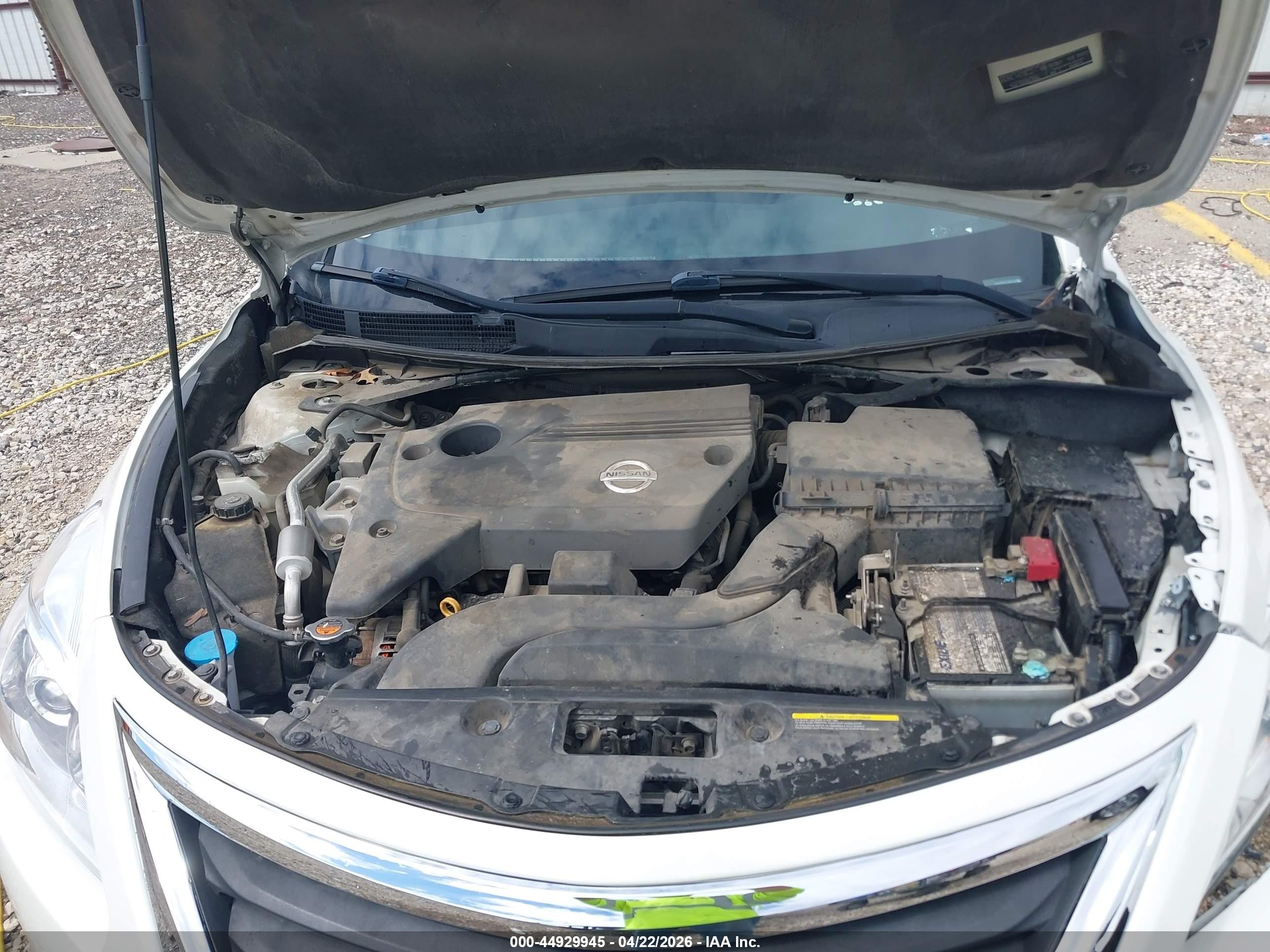 2014 Nissan Altima 2.5/2.5 S/2.5 Sl/2.5 Sv White vin: 1N4AL3AP7EN334731