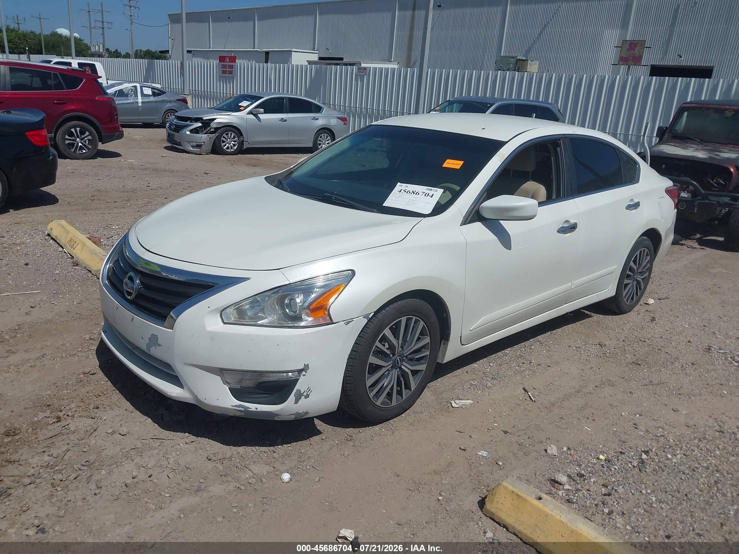 2014 Nissan Altima 2.5 S Белый vin: 1N4AL3AP7EN347012