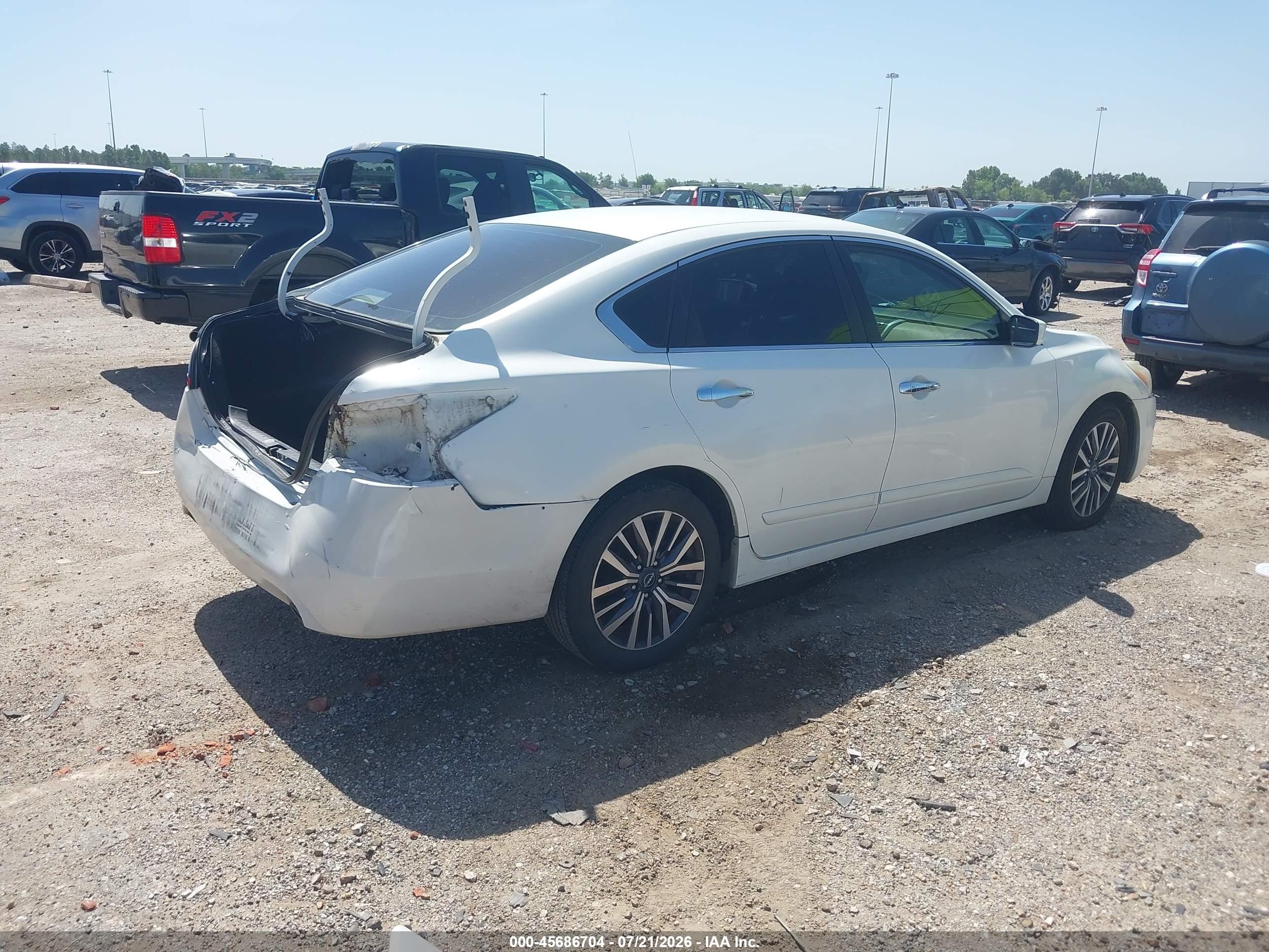 2014 Nissan Altima 2.5 S Белый vin: 1N4AL3AP7EN347012