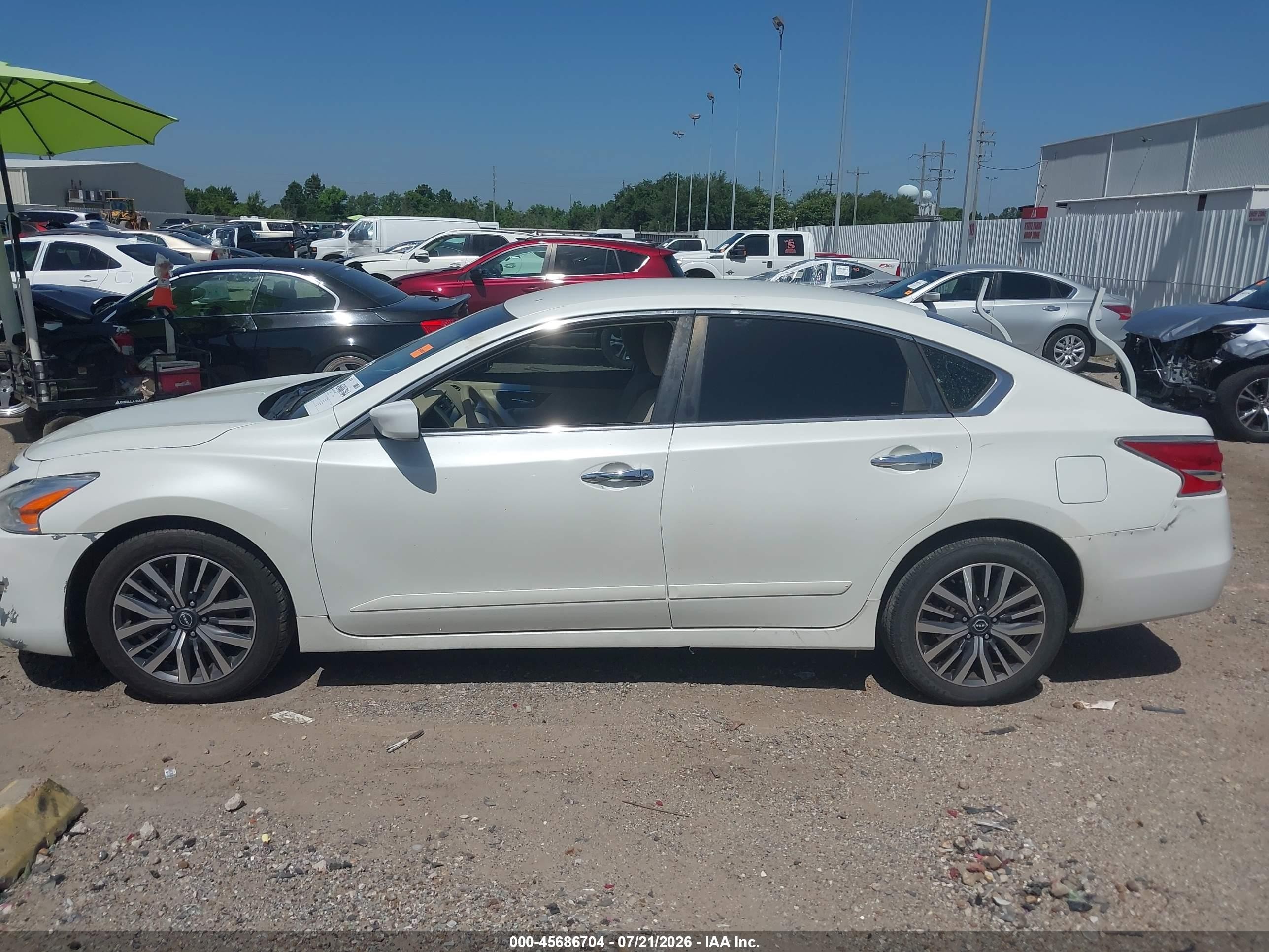 2014 Nissan Altima 2.5 S Белый vin: 1N4AL3AP7EN347012