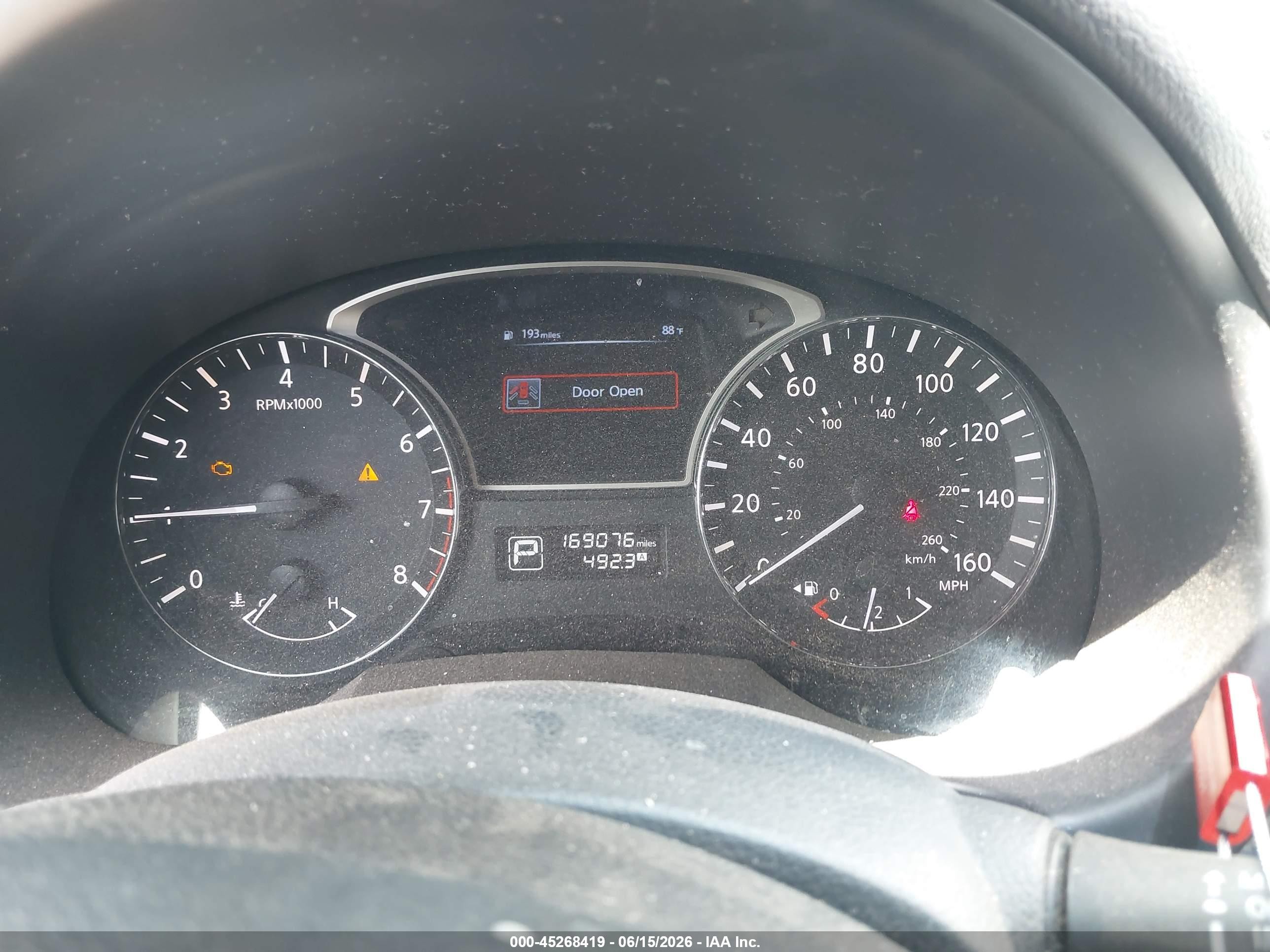 2014 Nissan Altima 2.5 S White vin: 1N4AL3AP7EN357569